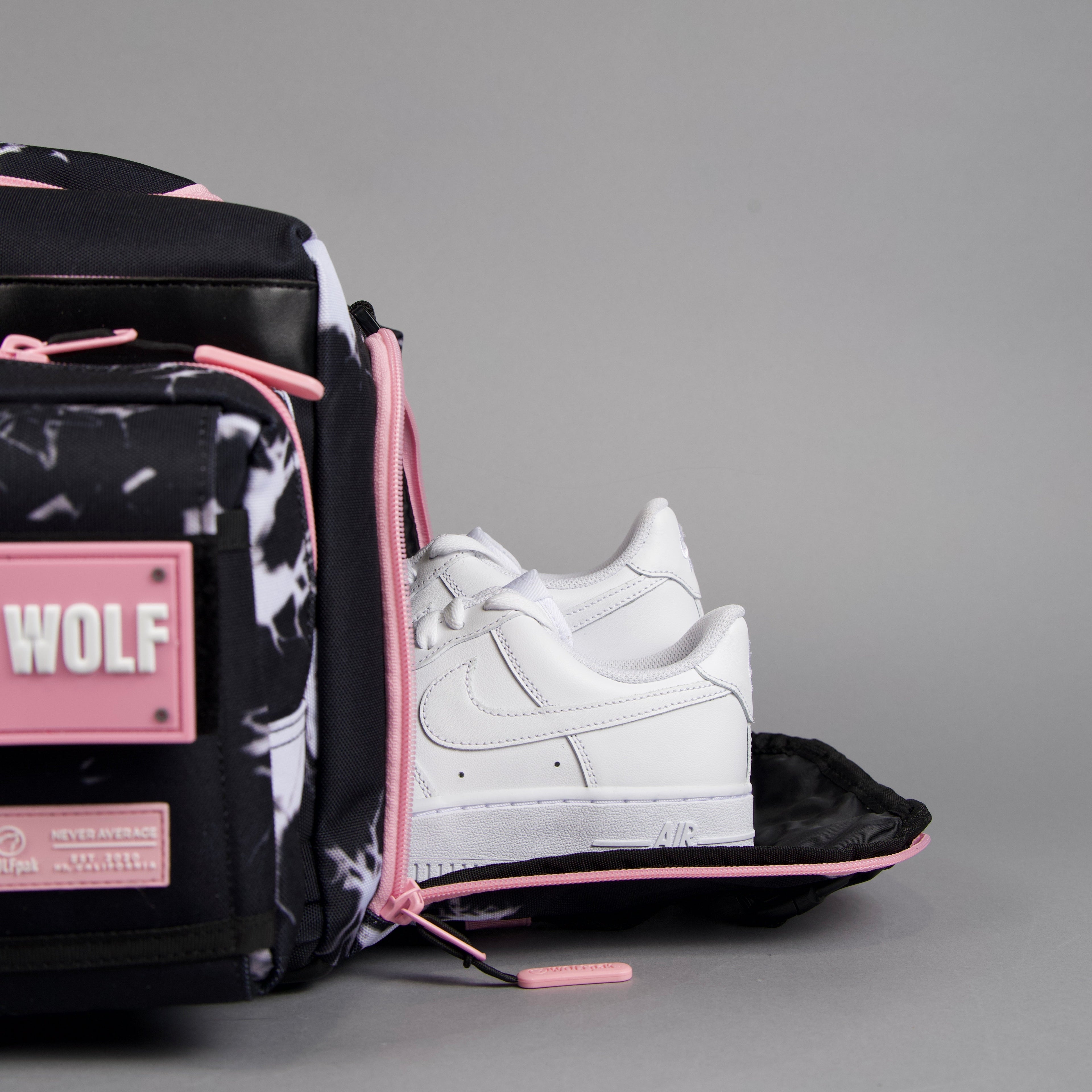 40L Ultimate Duffle Bag Black Lightning Knockout Pink