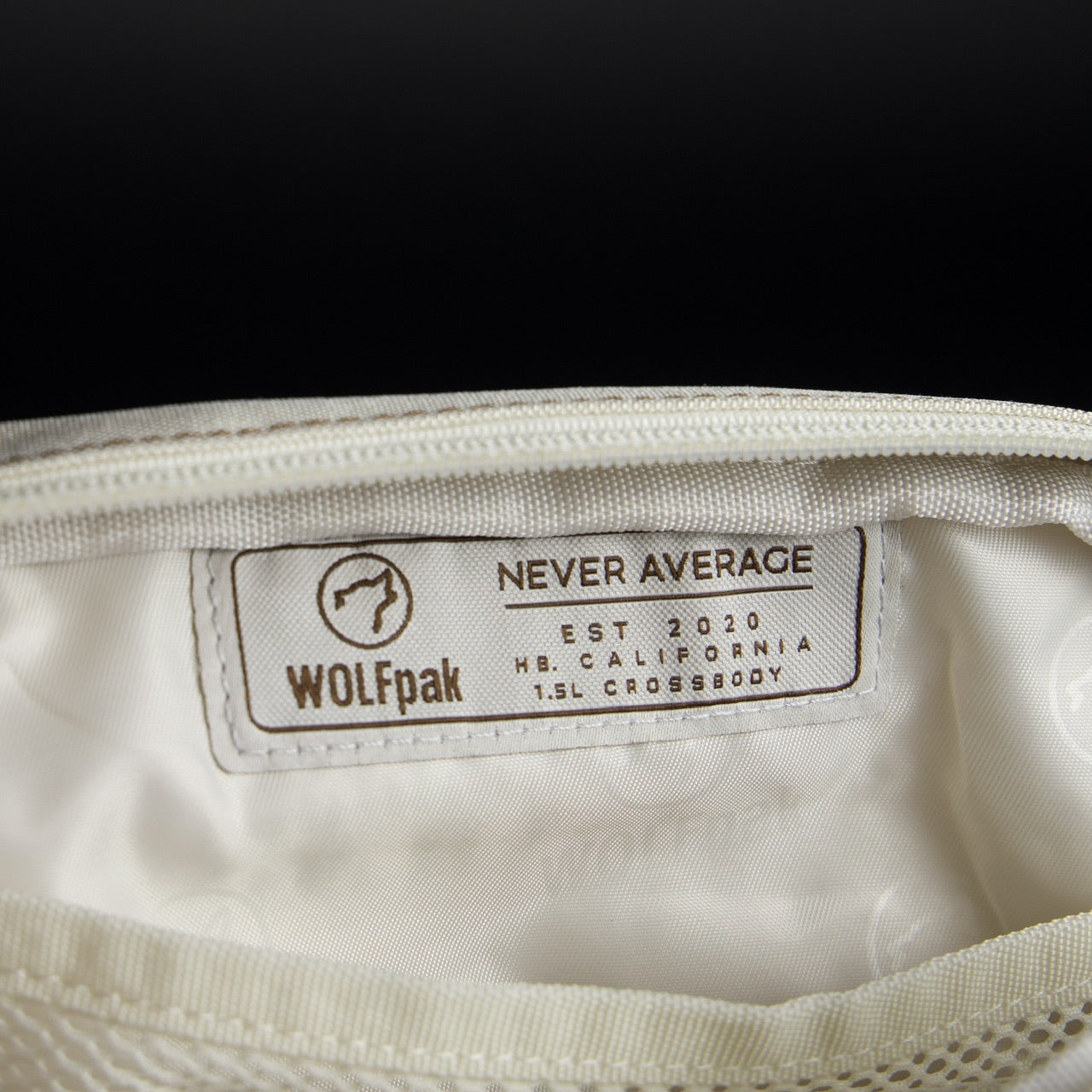 1.5L Crossbody Pack Vanilla