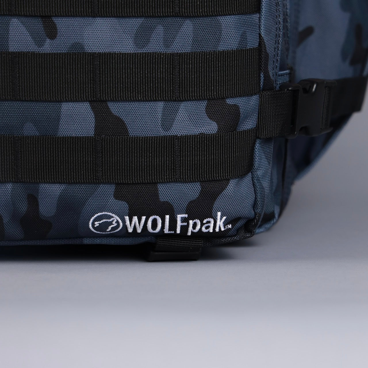 35L Backpack Black Camo Orange