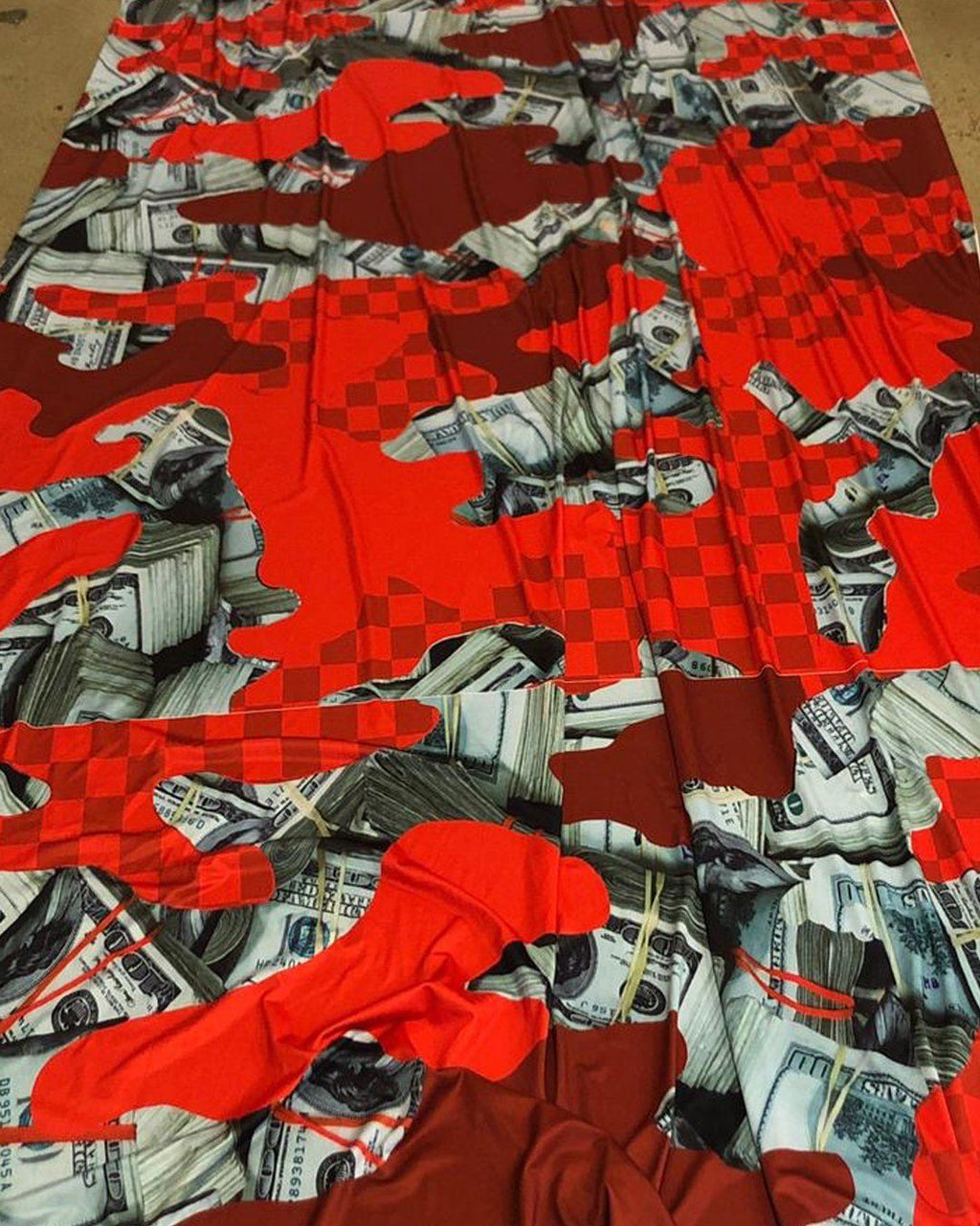 REVERSIBLE SPORT FIT ADULT FASHION MASK (MYSTERY PACK)