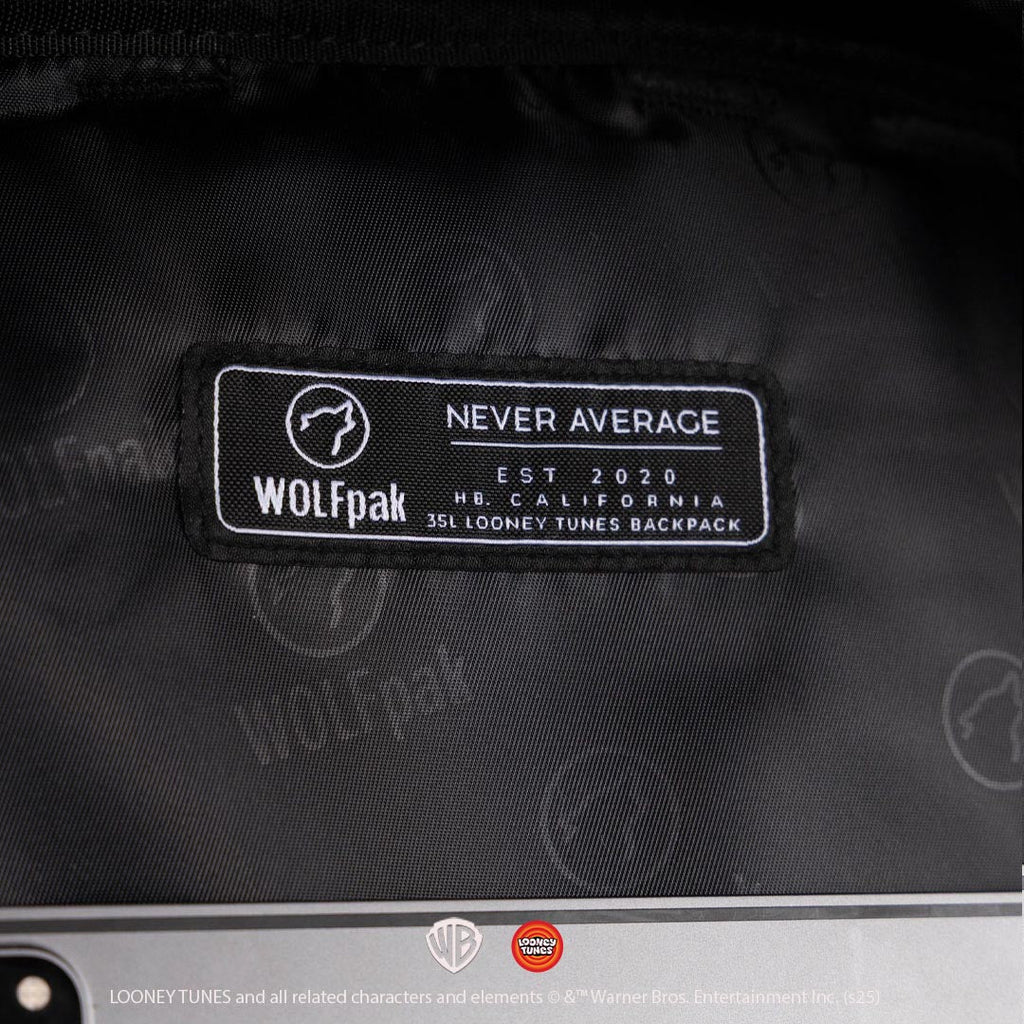 35L Backpack Looney Tunes