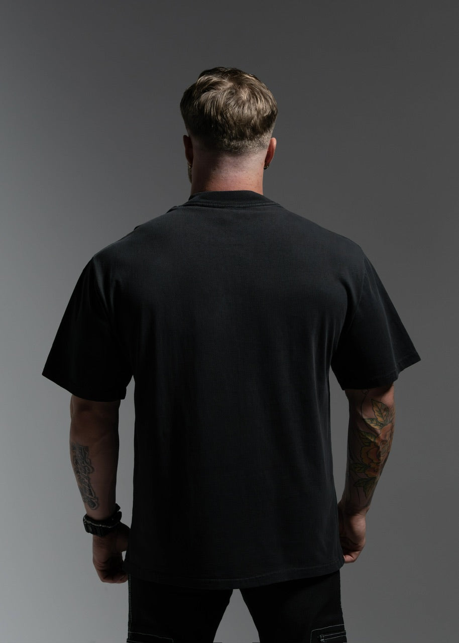 Core "NEVER AVERAGE CLAWS" Graphic T-Shirt