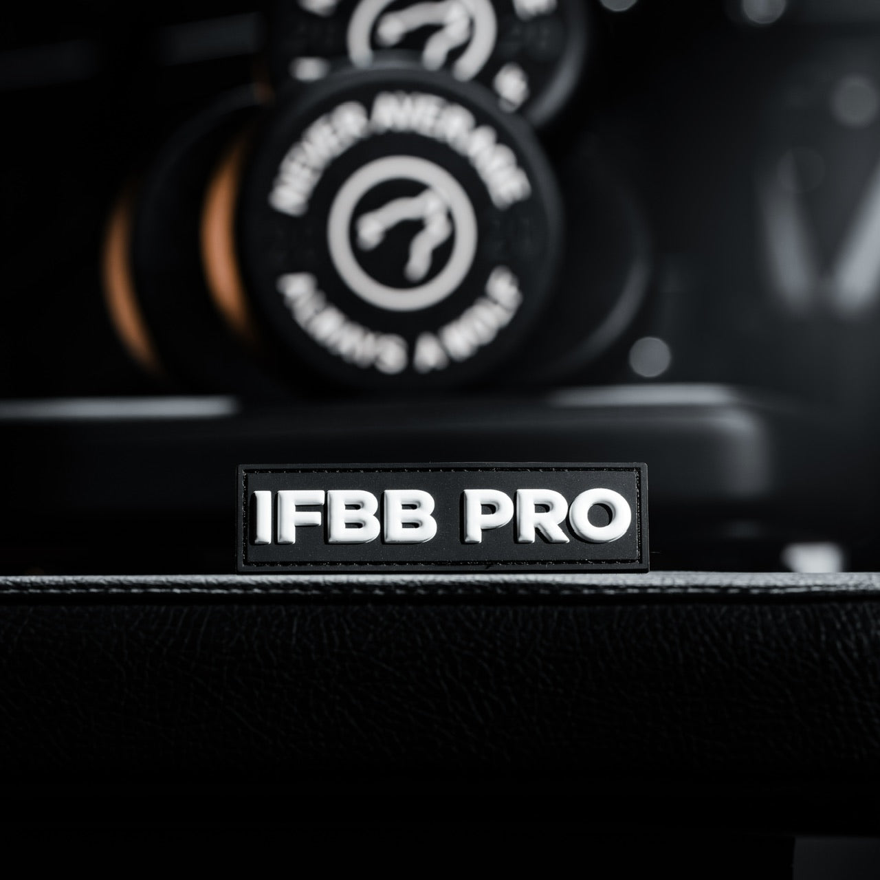 IFBB PRO Black Large