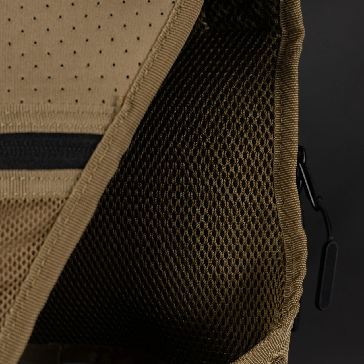 Utility Chest Pack Khaki