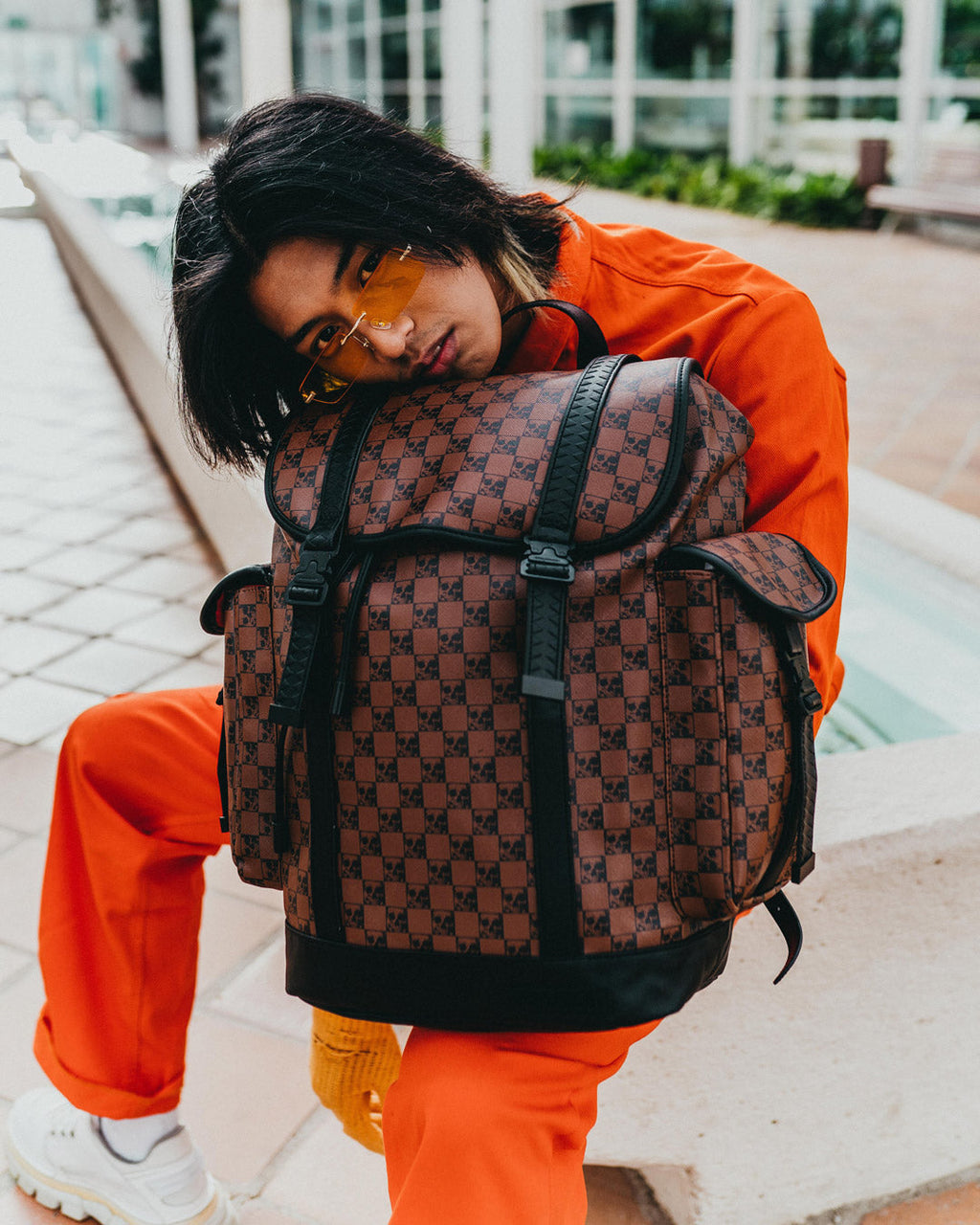 SHARKS AND SKULLS MONTE CARLO