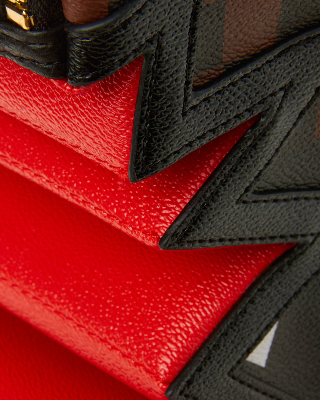 SHARK BITE <3 SHARKS IN PARIS