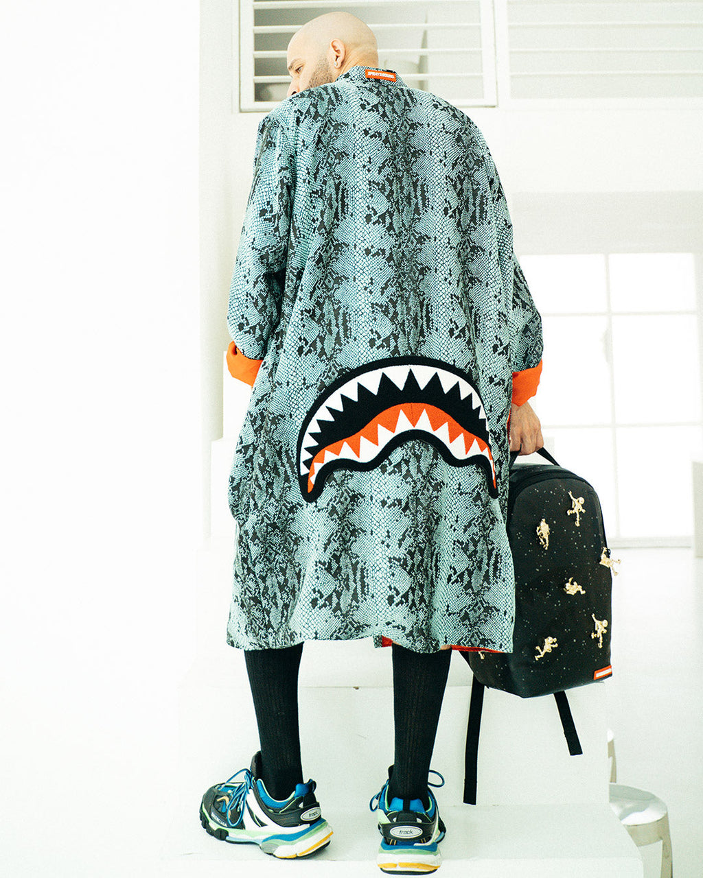 THE LOST IN SPACE BACKPACK (10 3D GOLD METAL ASTRONAUTS)