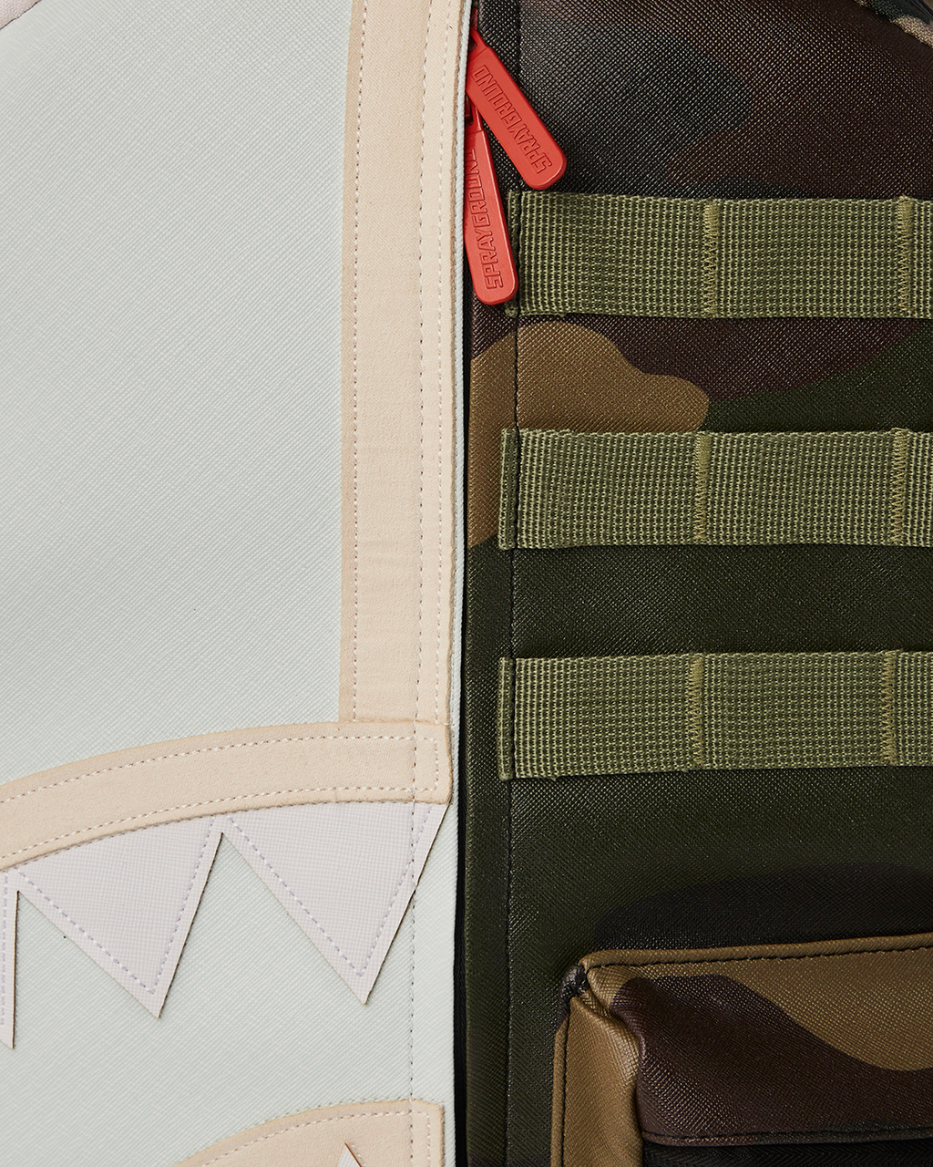 SPLIT WEIRD BACKPACK (DLXV)