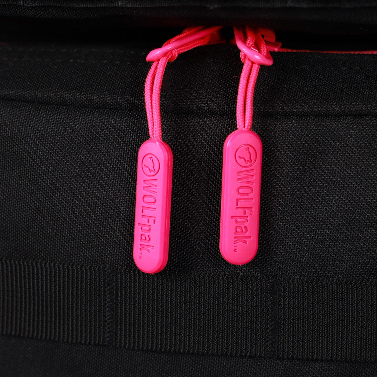 45L Backpack Black Neon Pink