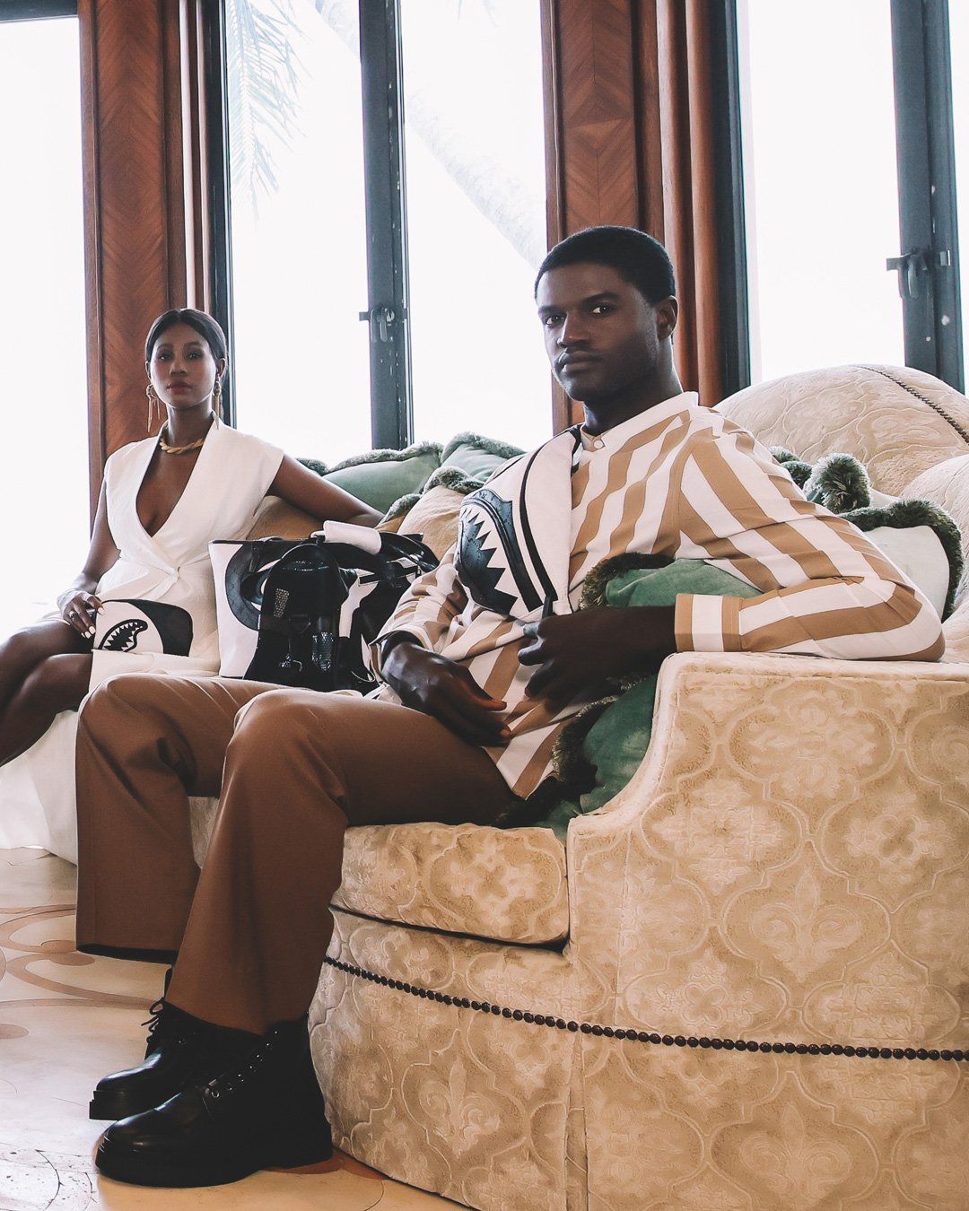 V.V.I.P. SAVVVY CROSSBODY