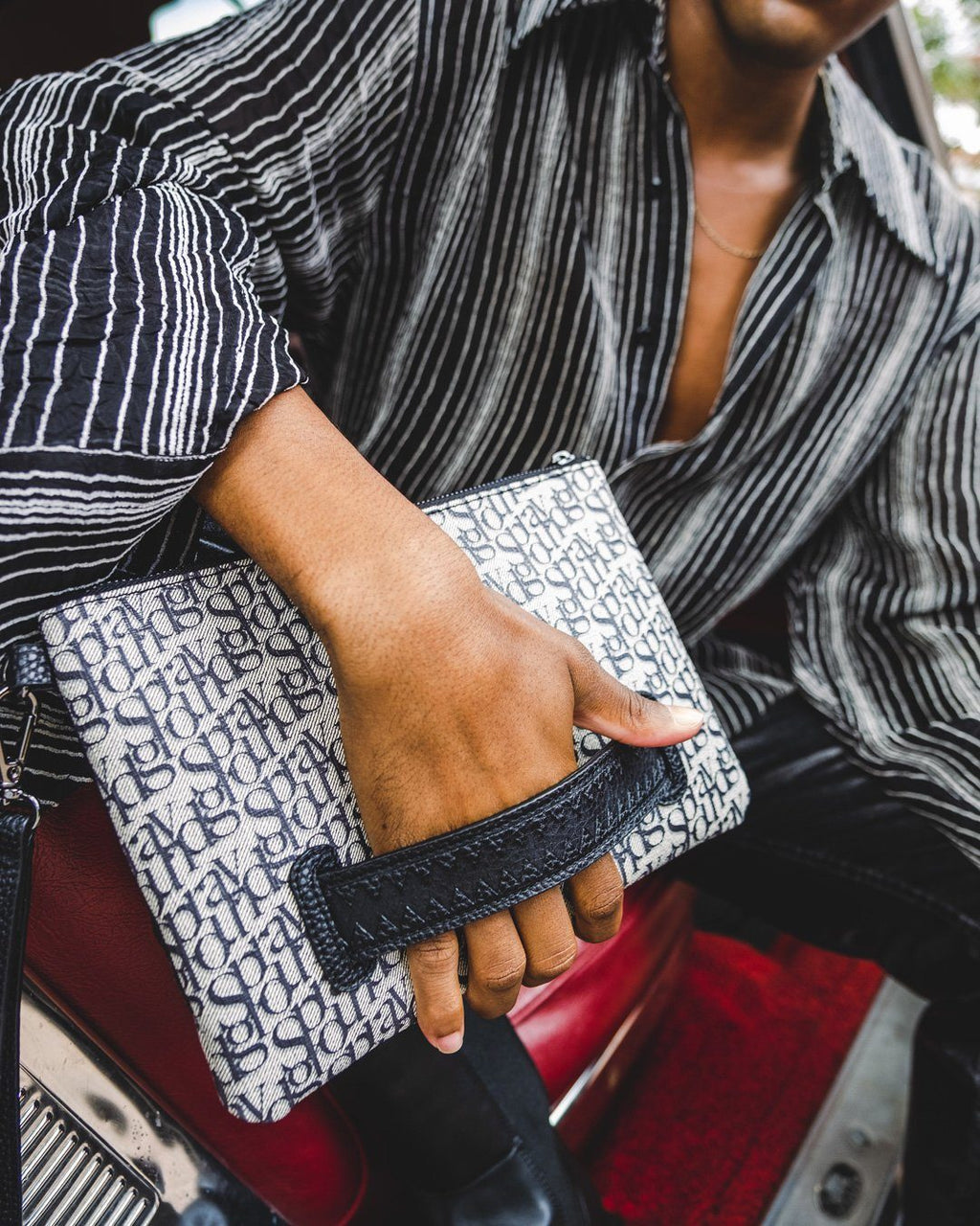 SG ALL DAY CROSSOVER CLUTCH