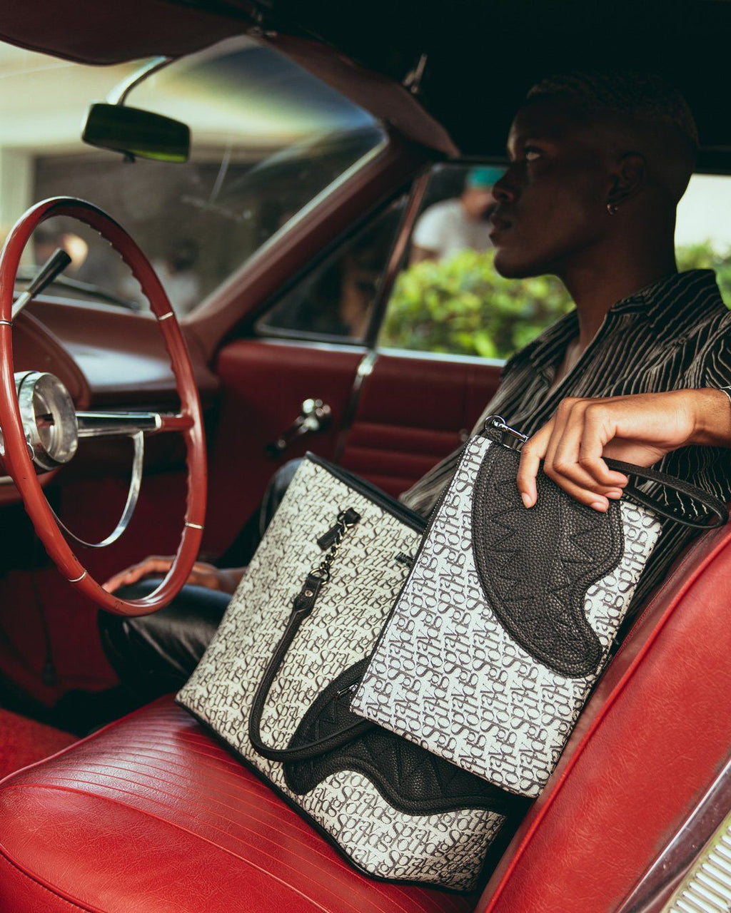 SG ALL DAY CROSSOVER CLUTCH