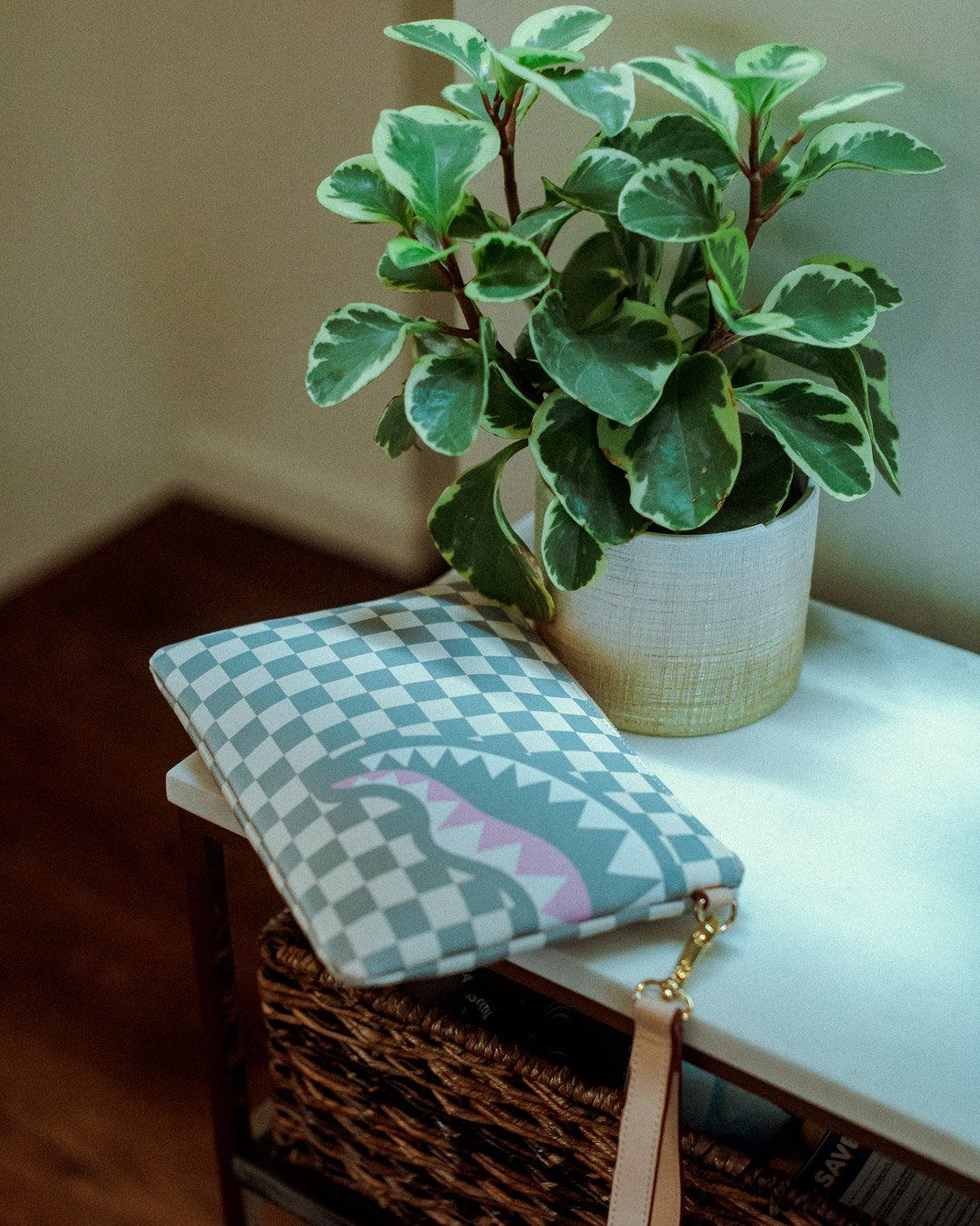 ROSE ALL DAY LA PALAIS CROSSOVER CLUTCH