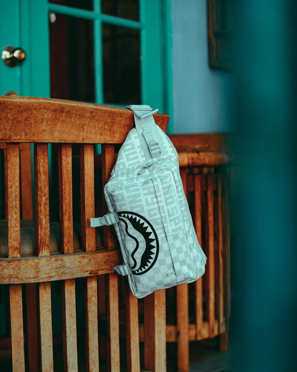 SPLIT THE CHECK (PEARL) CARGO CROSSBODY