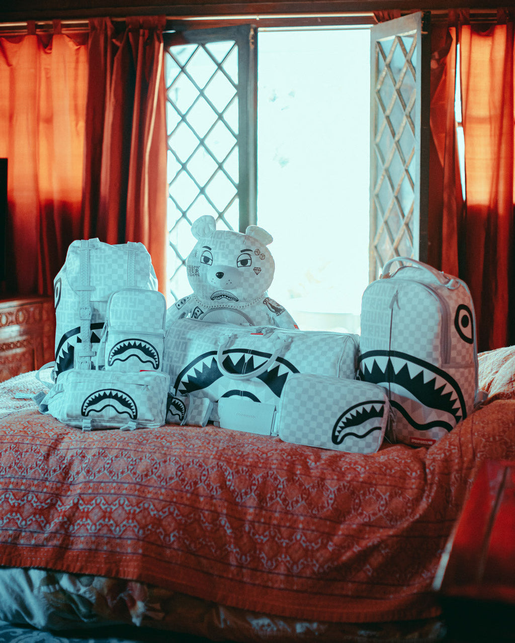 SPLIT THE CHECK (PEARL) MONEYBEAR TEDDYBEAR BACKPACK