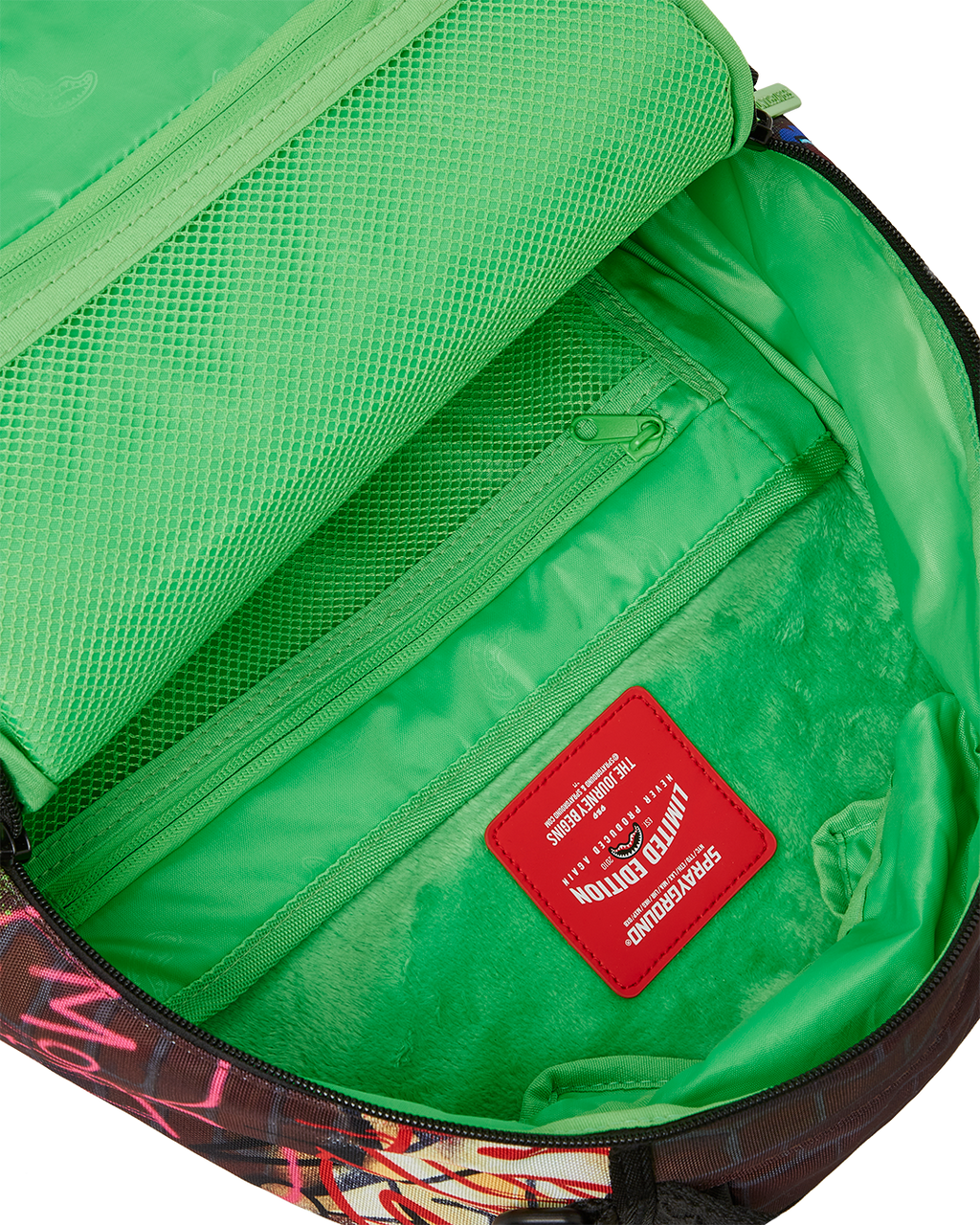 RICK AND MORTY STREET ARTISTS (DLXR)