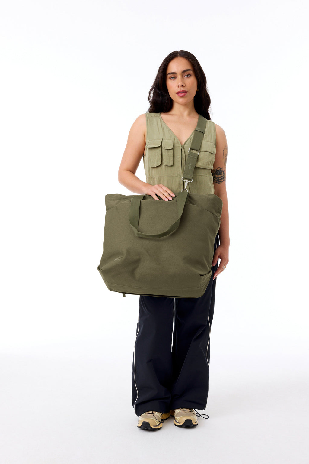 Resale The Utility Tote in Olive
