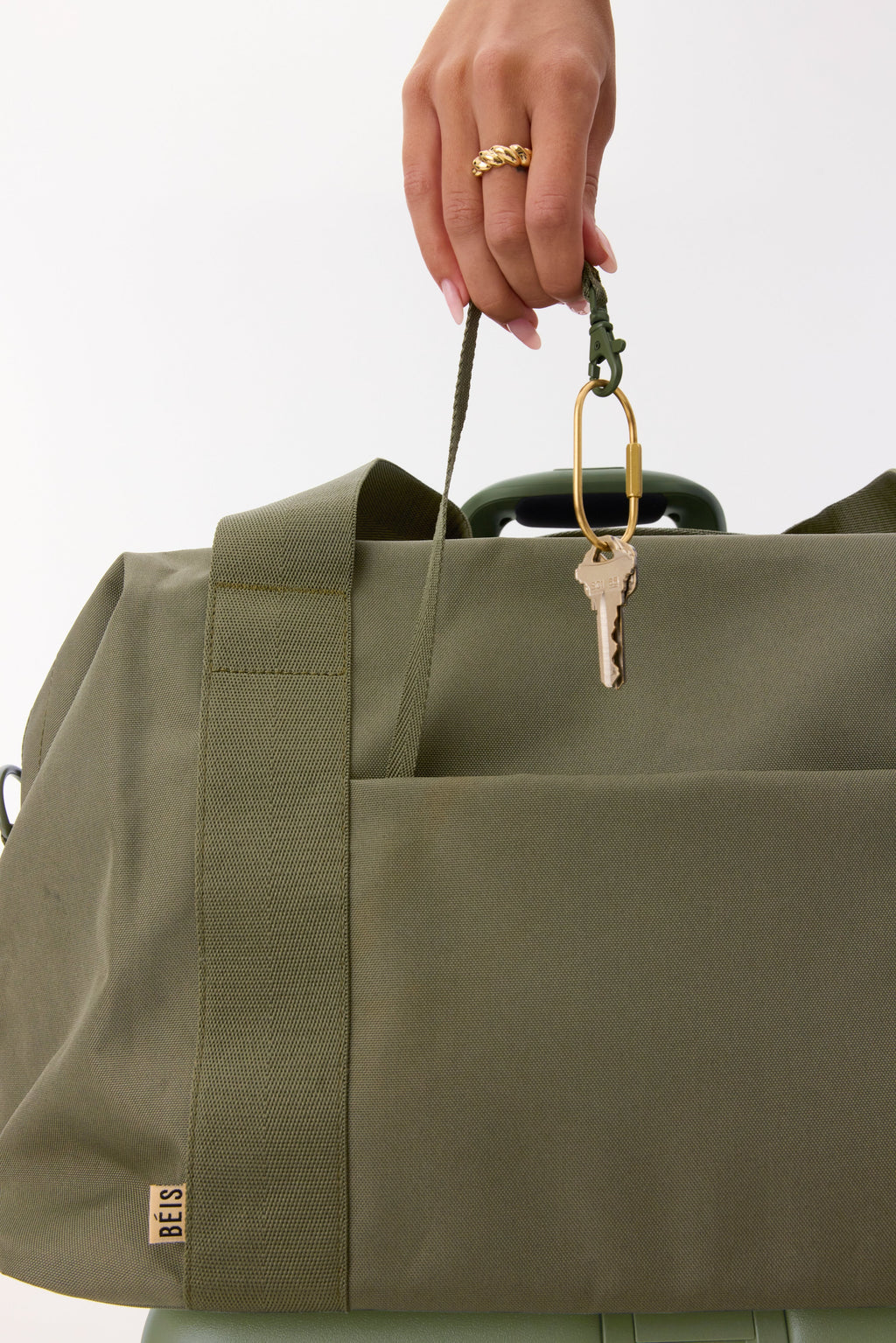 Resale The BÉISics Duffle in Olive