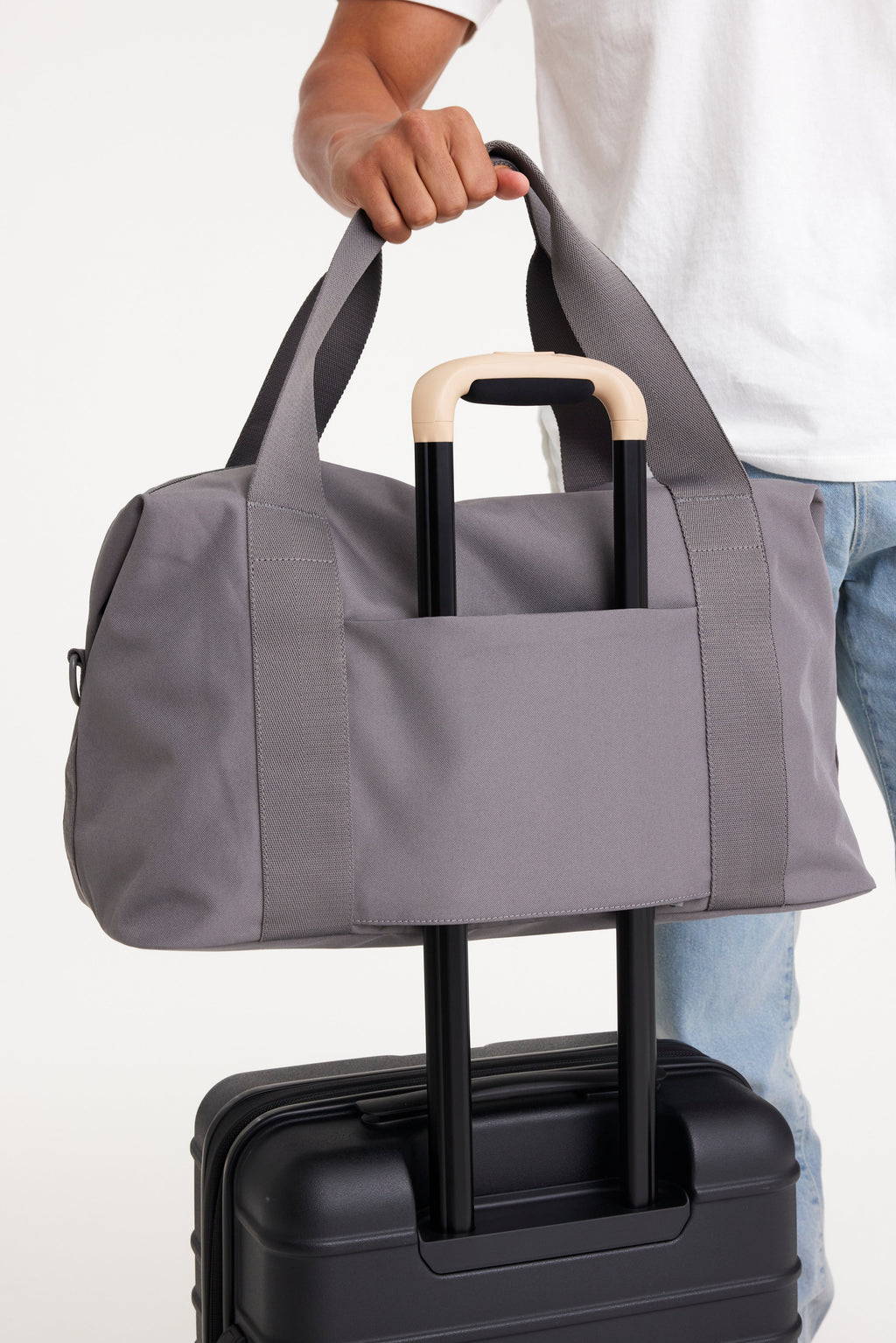 Resale The BÉISics Duffle in Grey