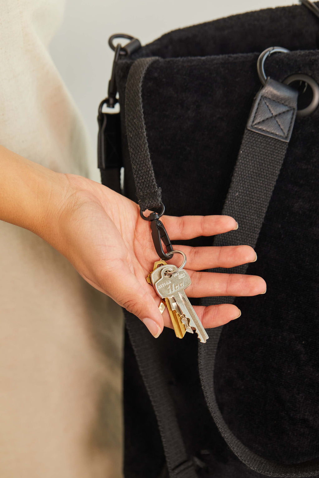 Resale The Terry Tote in Black