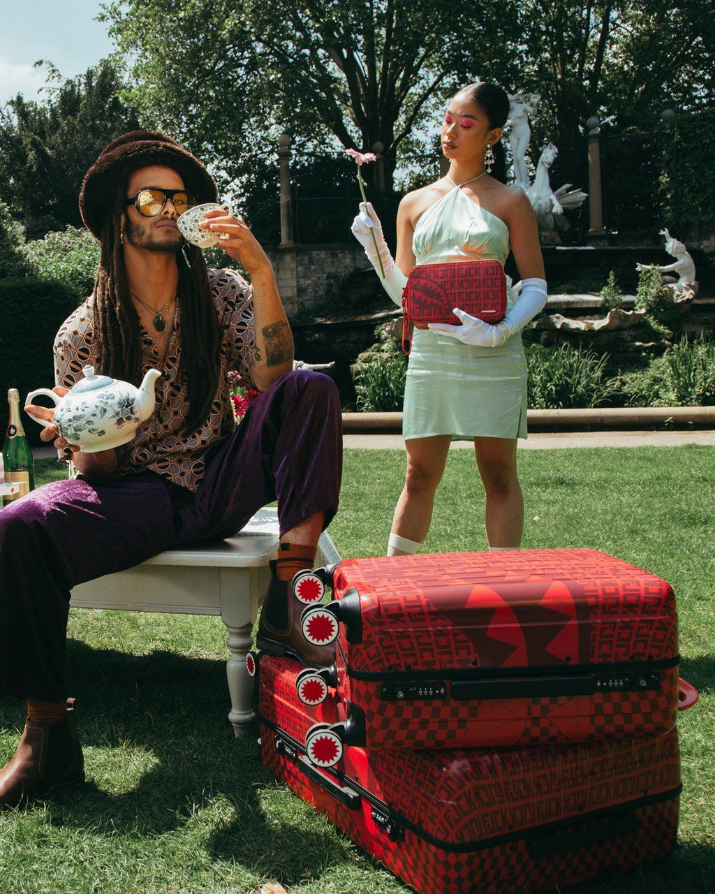 VENI VIDI VICI SHARKNAUTICS HARDSHELL CARRY-ON LUGGAGE