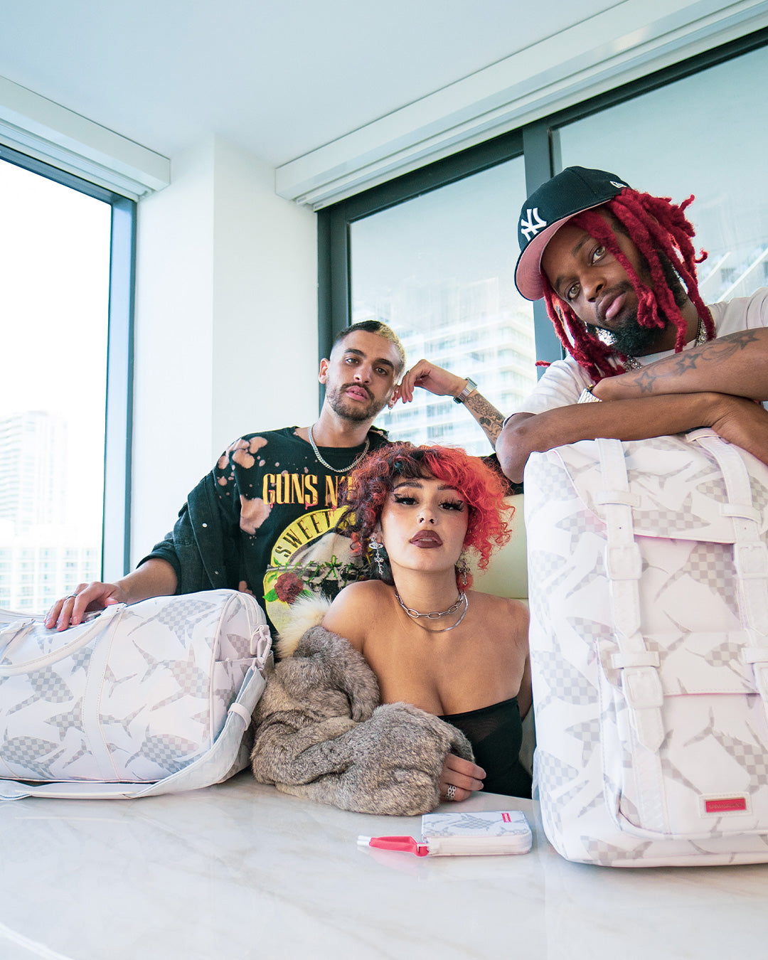 SHARK CHECK (WHITE) DUFFLE