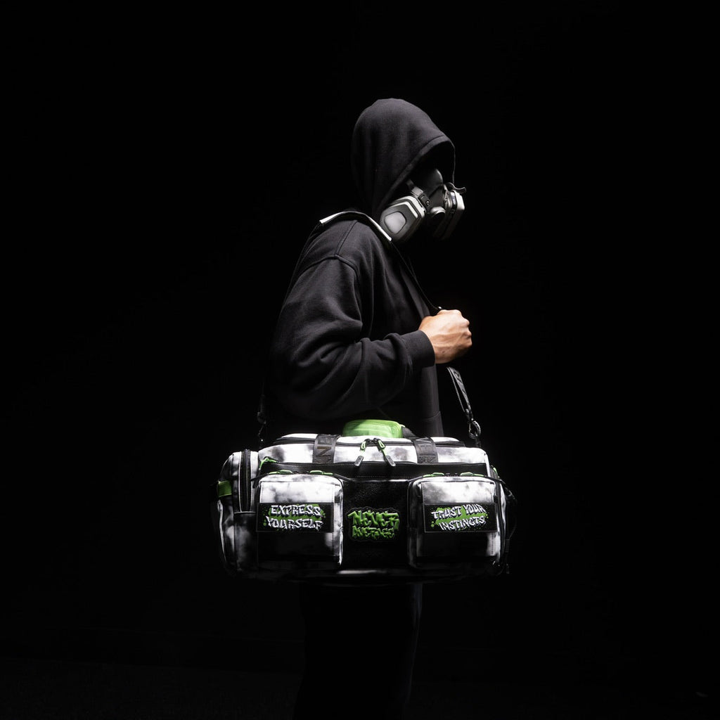 30L Perfect Duffle Bag Graffiti Green