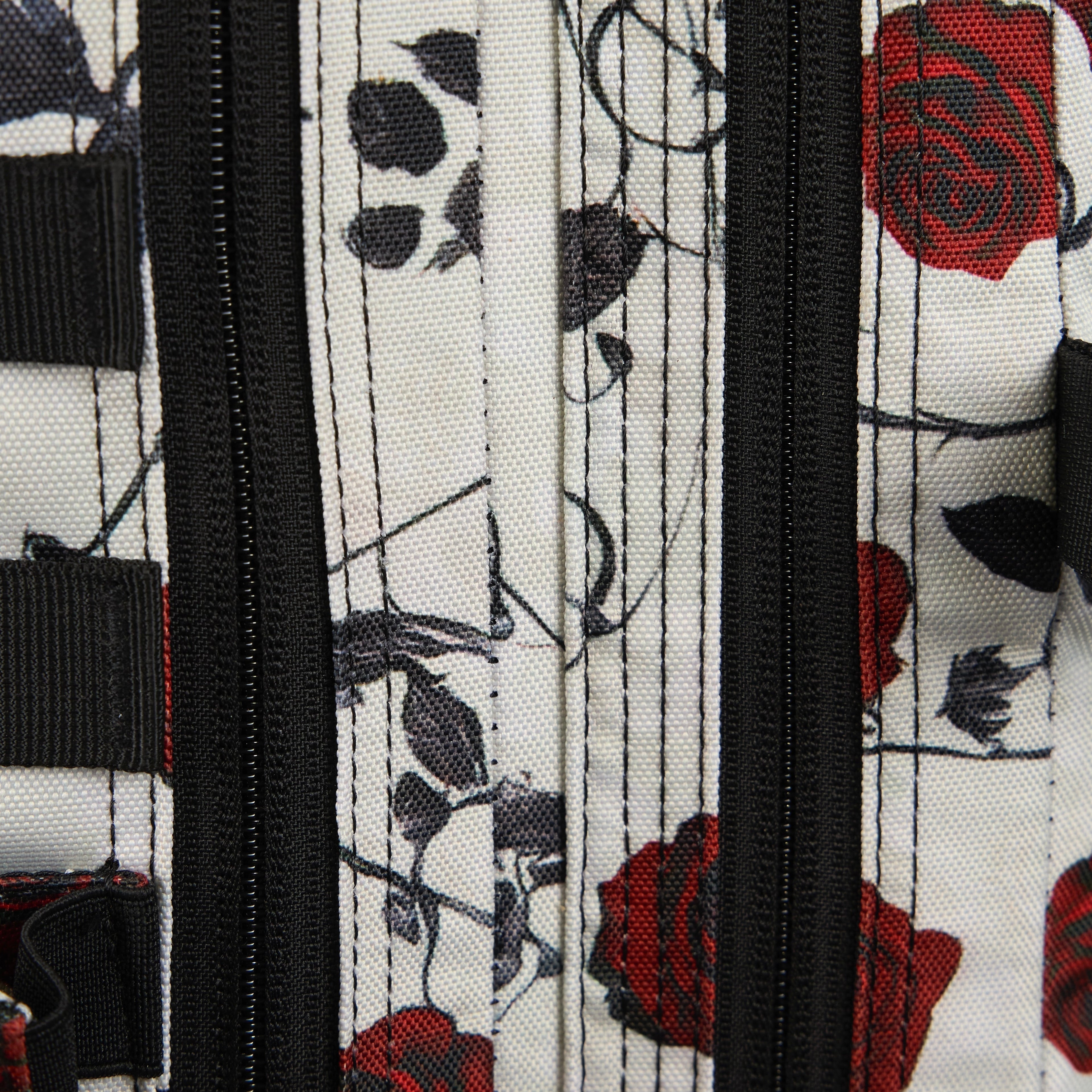 25L Backpack Deadly Bloom