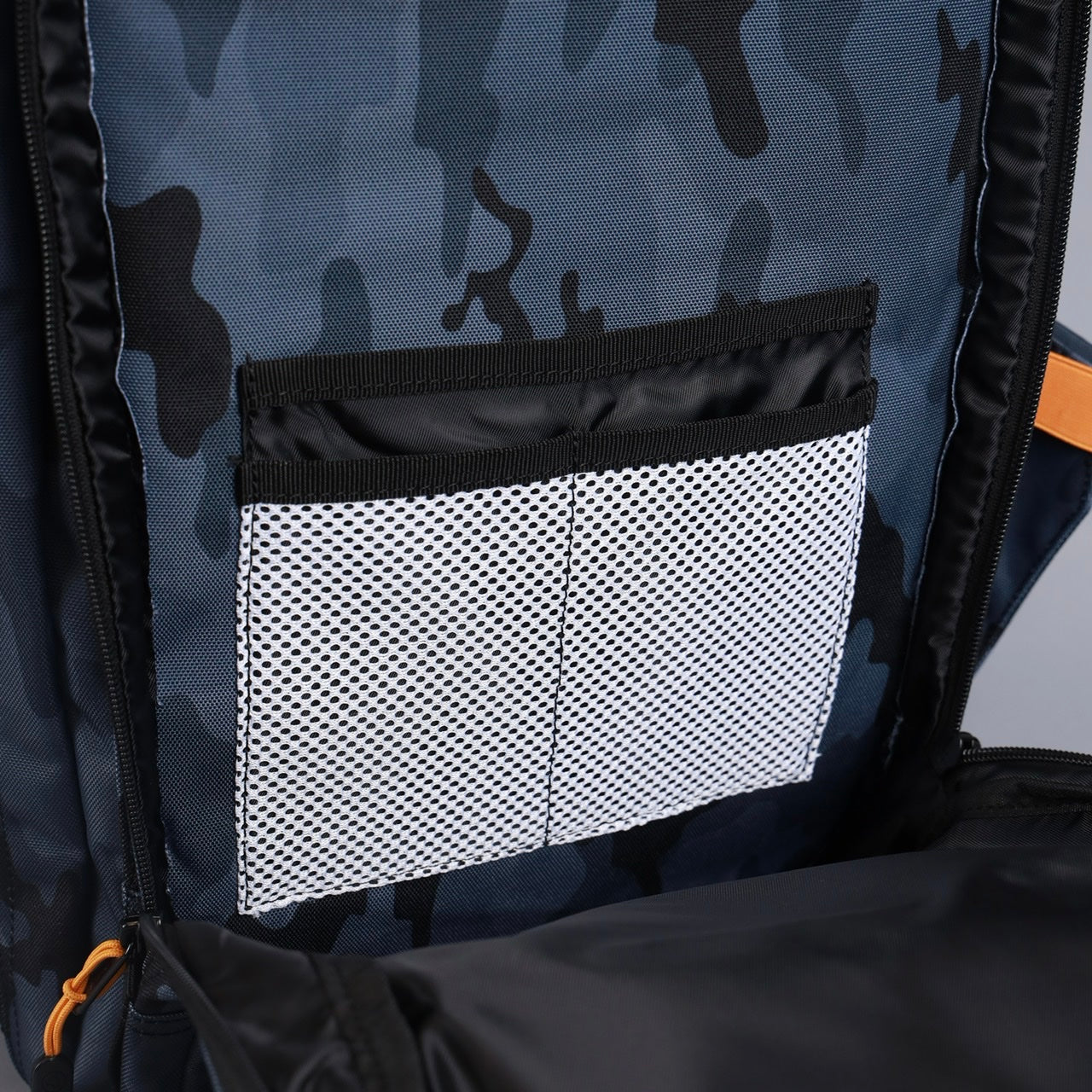 35L Backpack Black Camo Orange