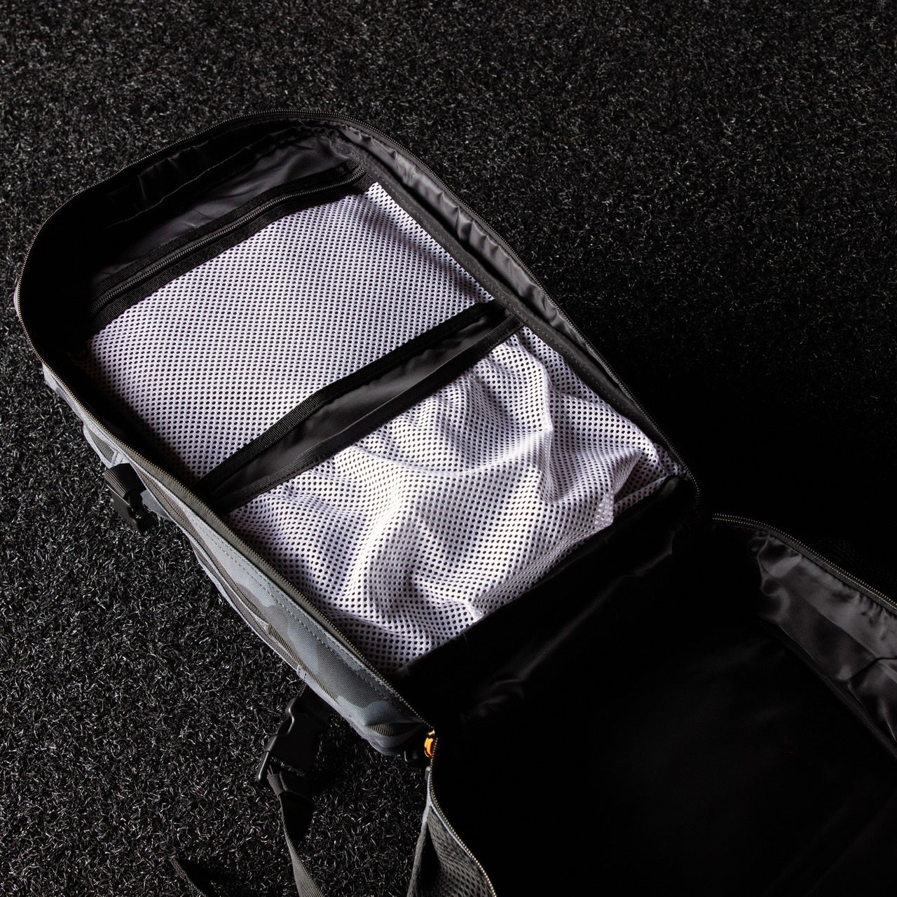 35L Backpack Black Camo Orange