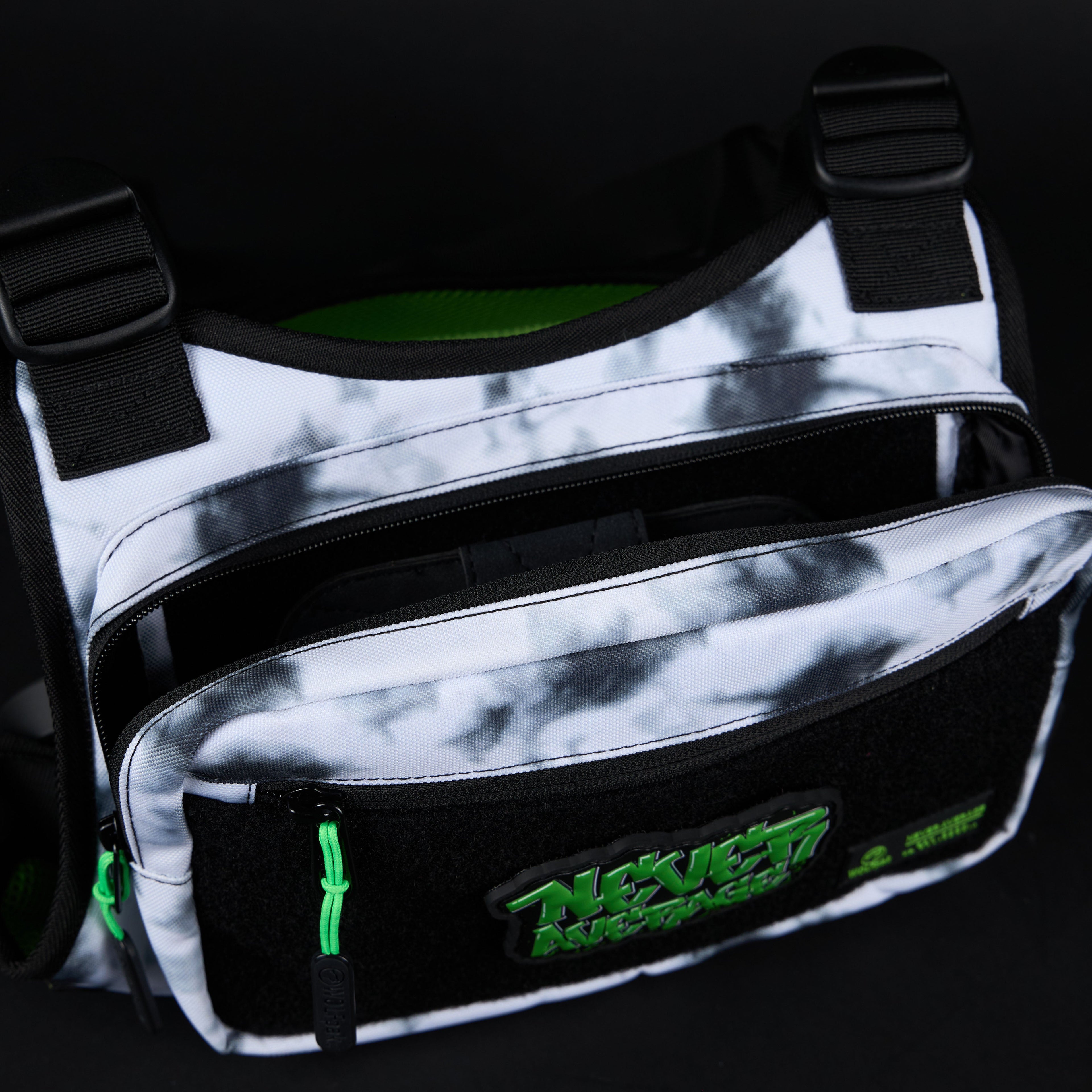 Utility Chest Pack Graffiti Green