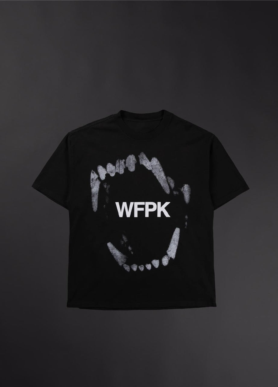 Core "WOLF BITE" Graphic T-Shirt