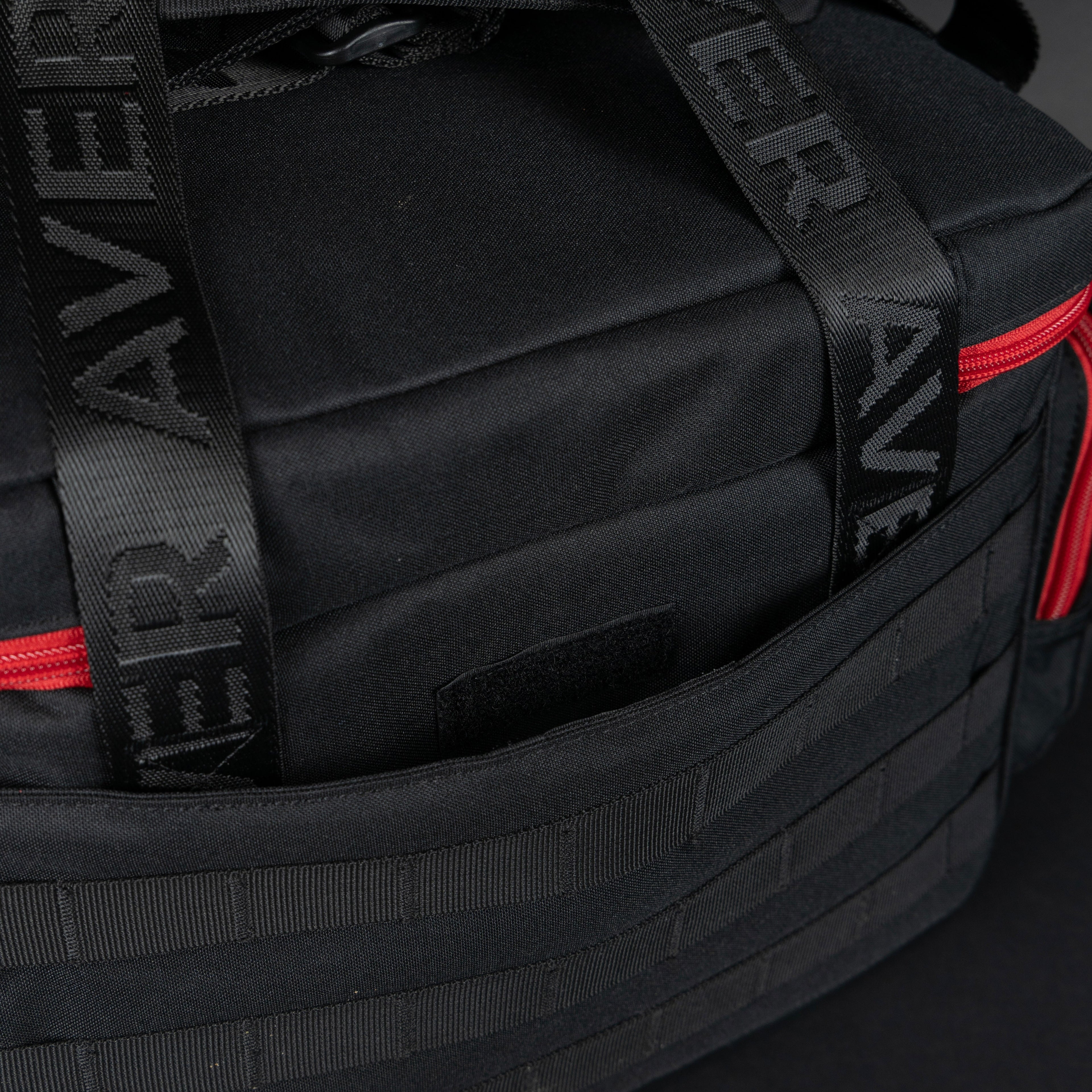 20L Red Wolf Tactical Lunch Box