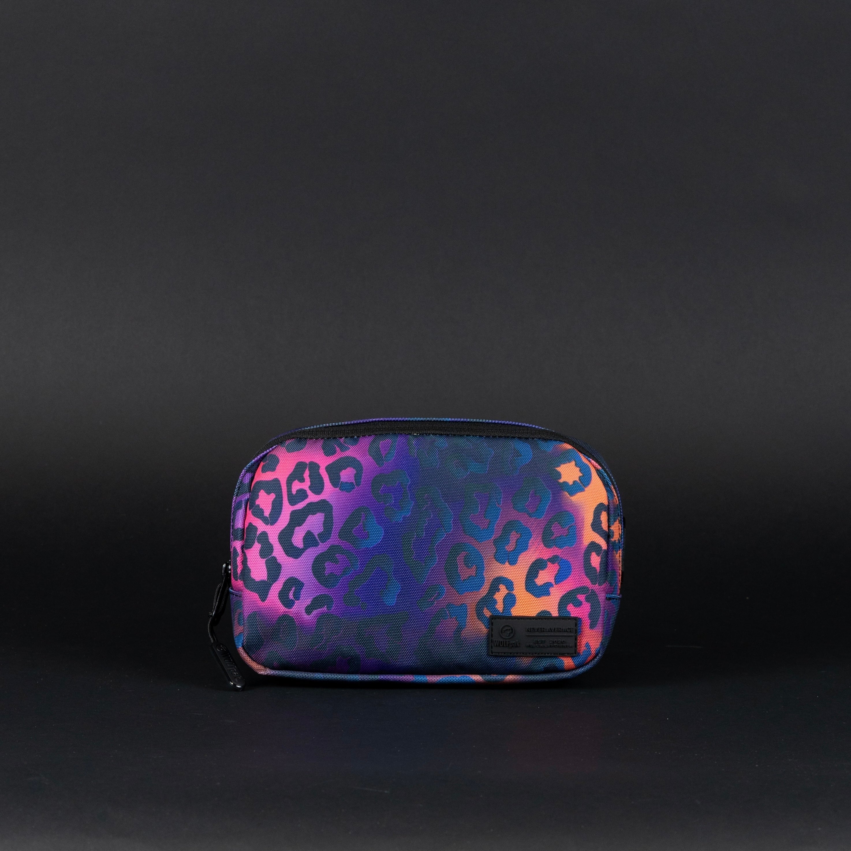 1.5L Crossbody Pack Neon Leopard