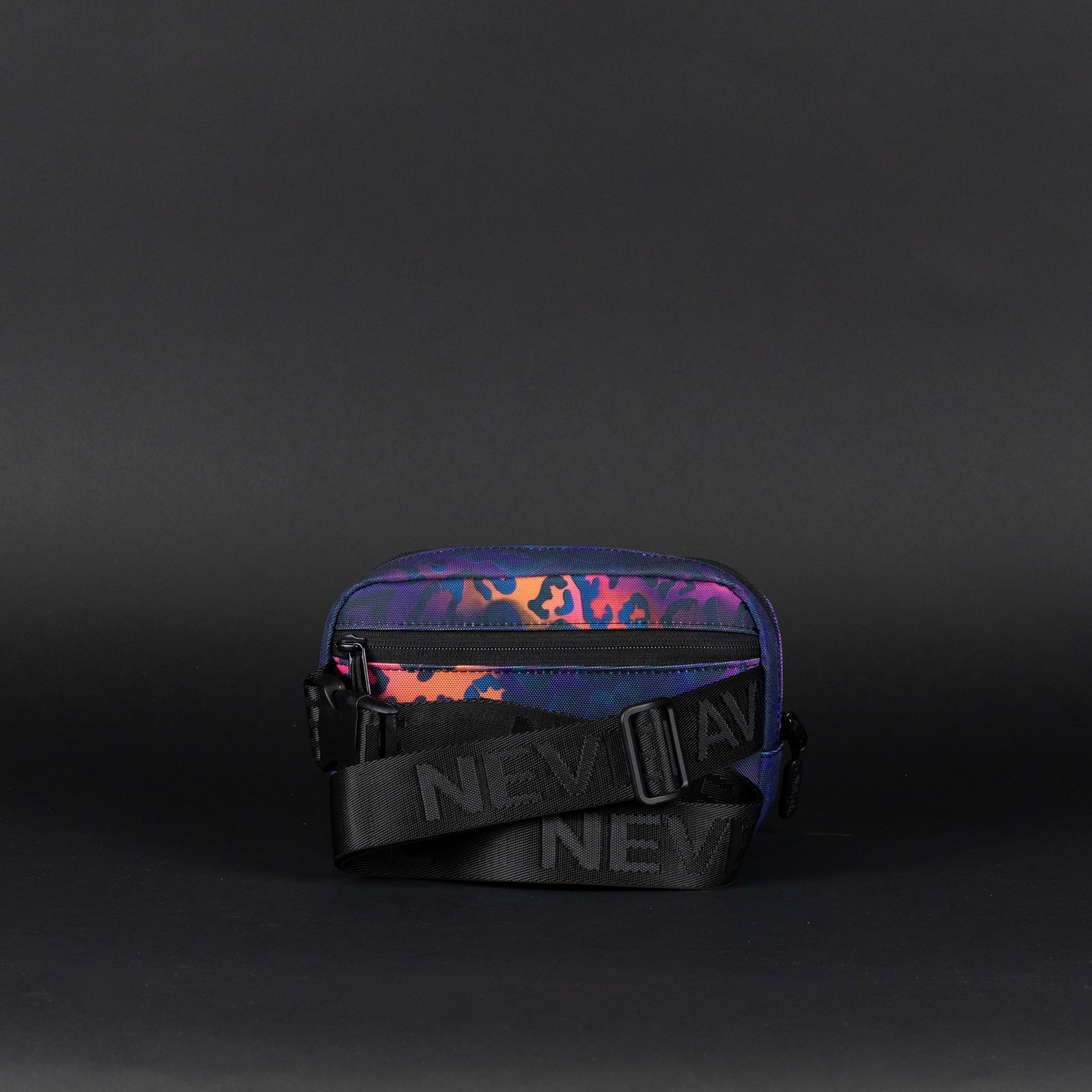 1.5L Crossbody Pack Neon Leopard