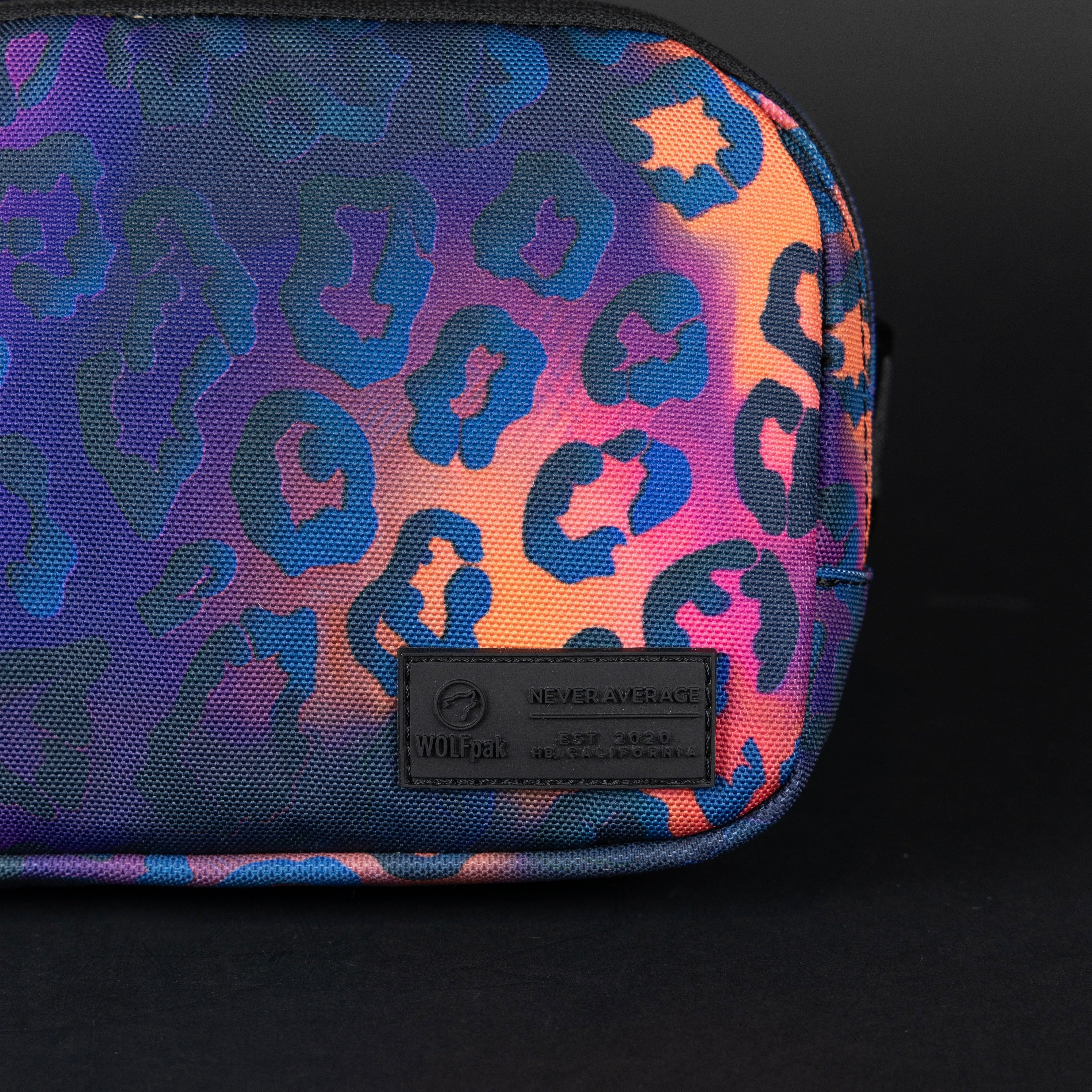 1.5L Crossbody Pack Neon Leopard