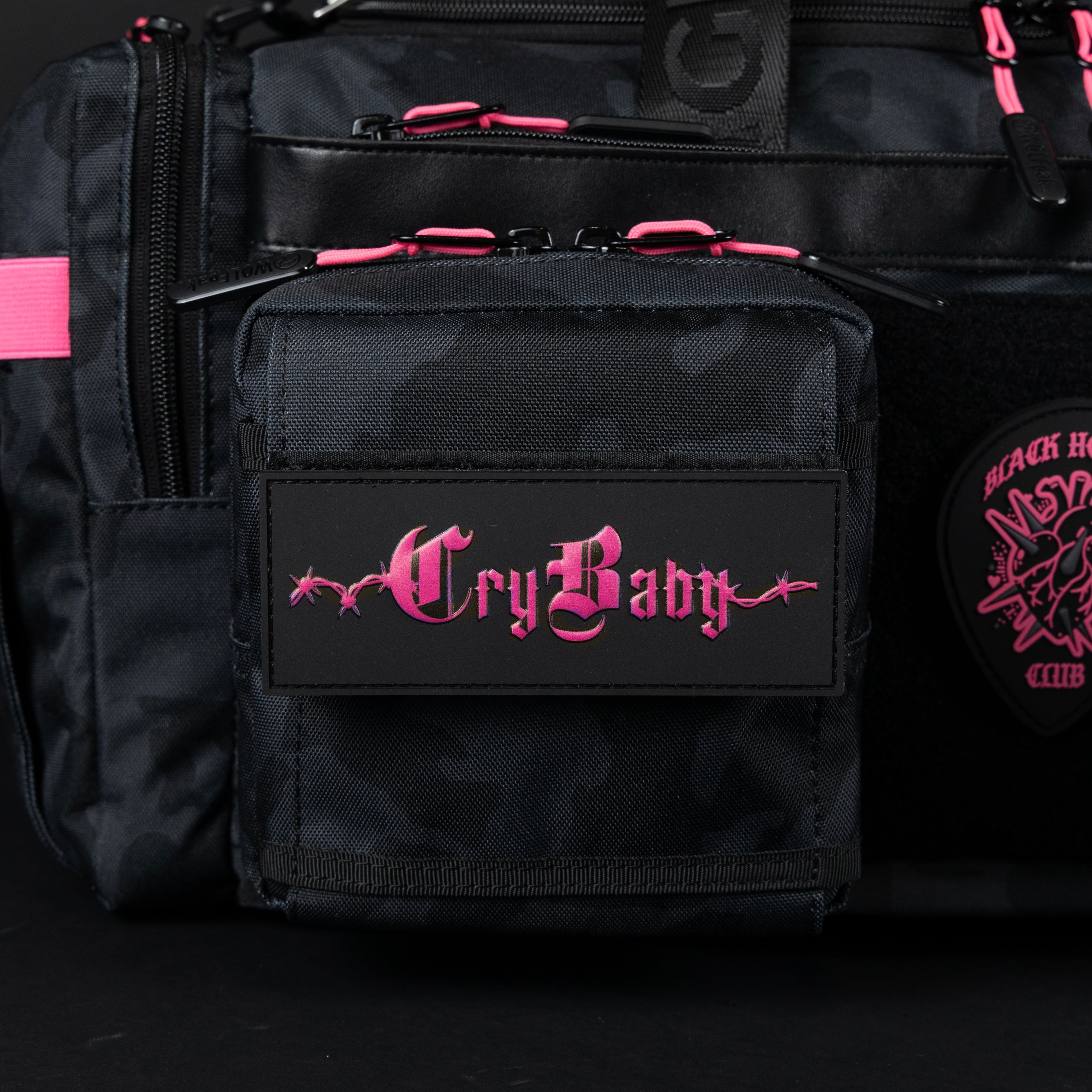 30L Perfect Duffle Bag Black Hearts
