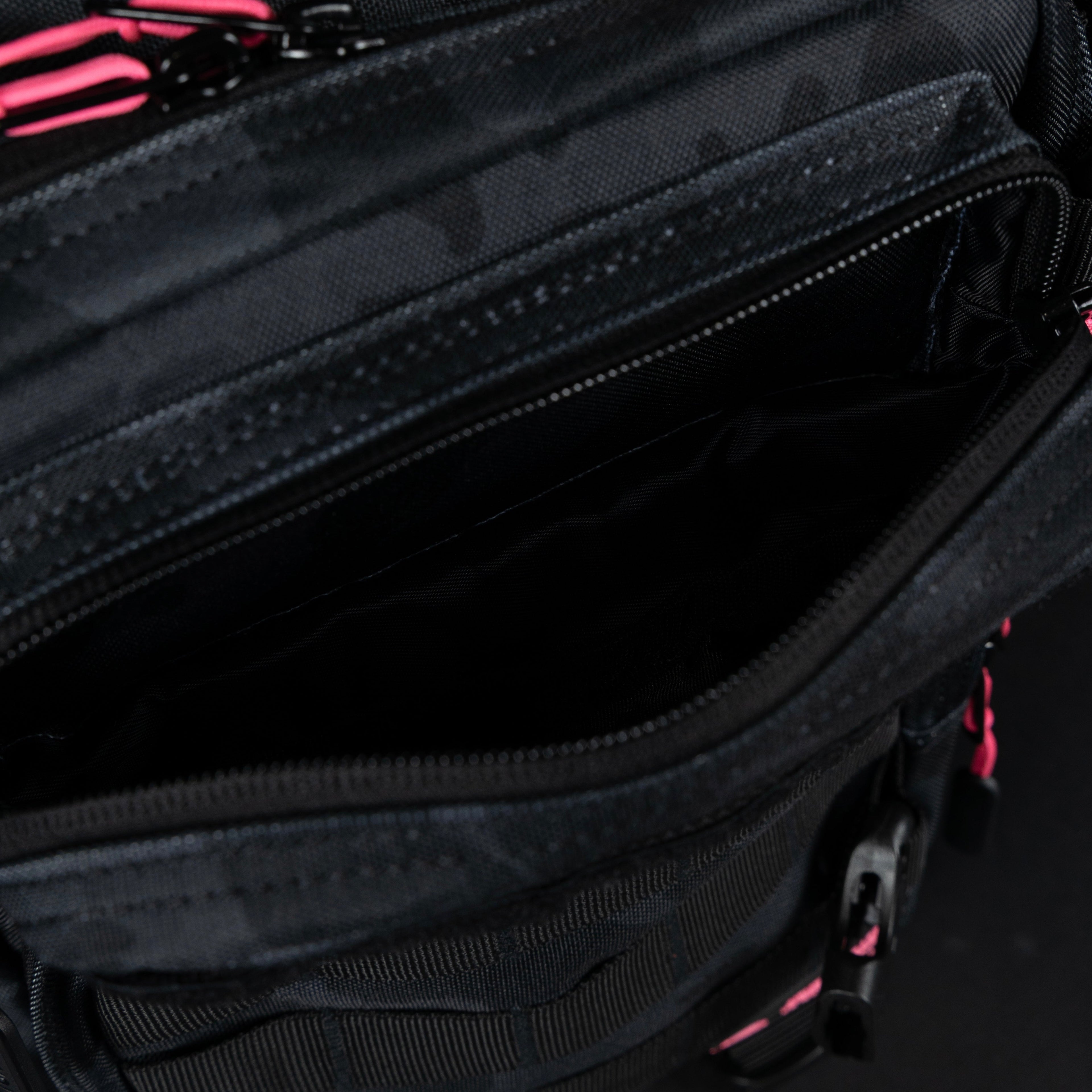 9L Backpack Mini Black Hearts