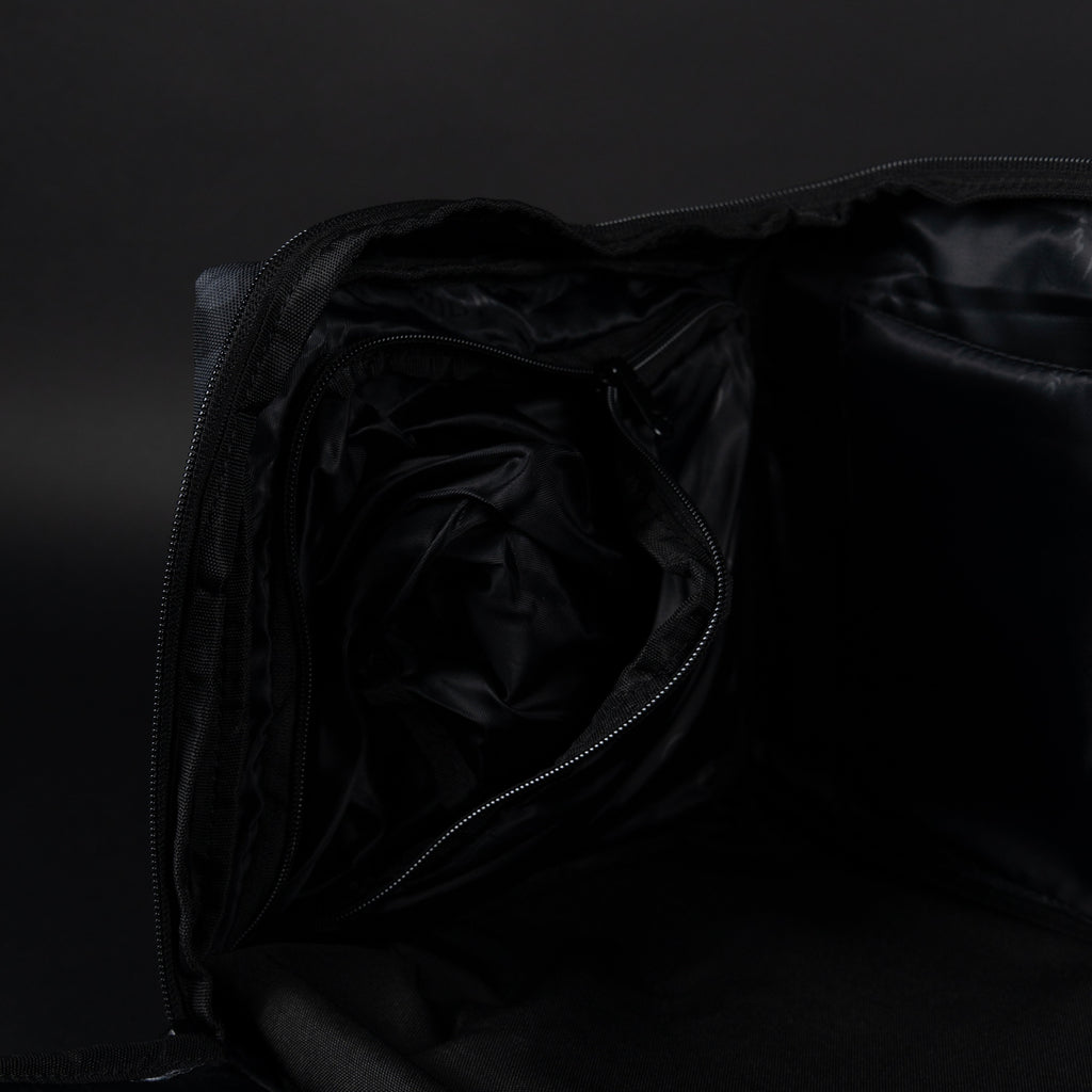 30L Perfect Duffle Bag Black Hearts