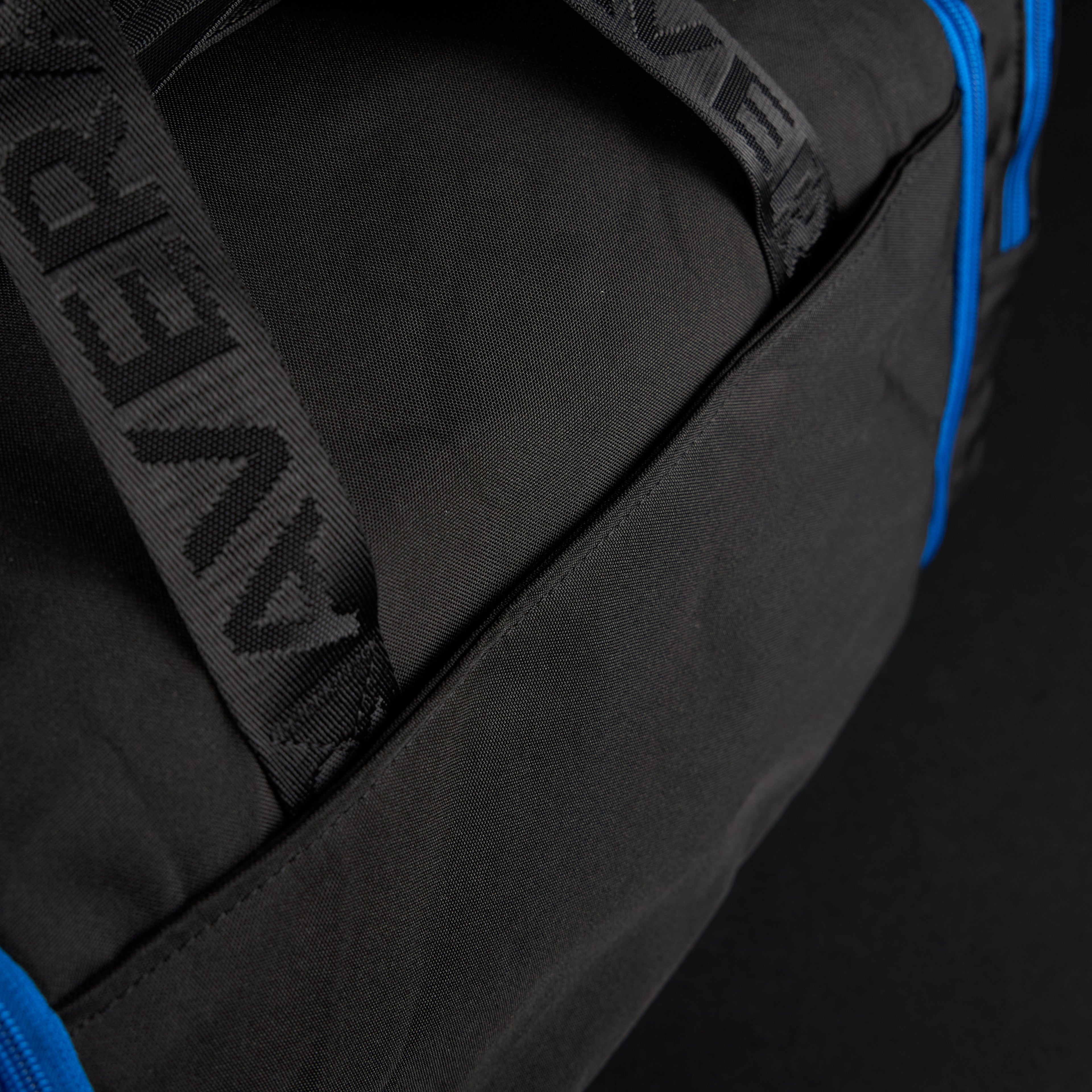 30L Perfect Duffle Bag Blue Wolf