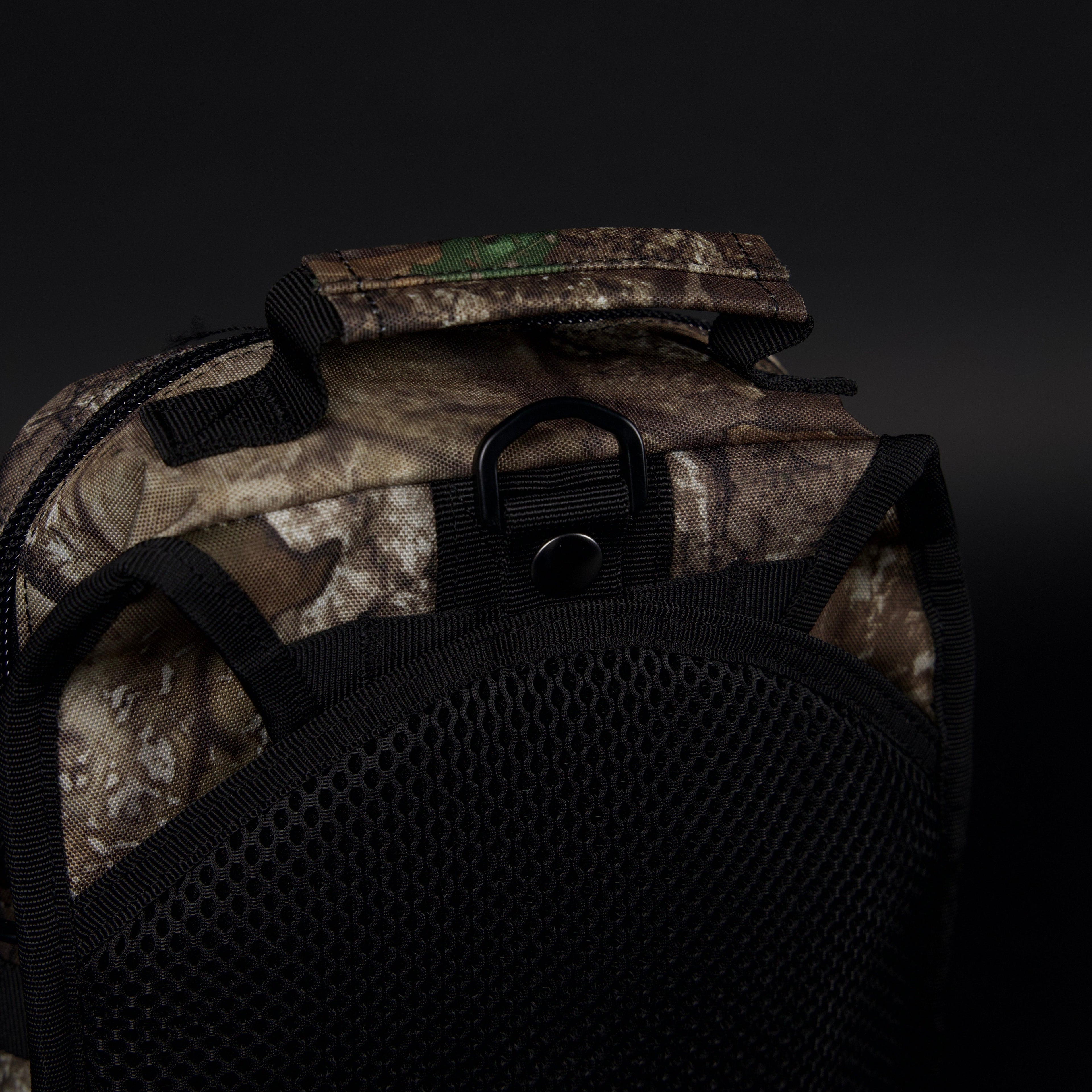 9L Tactical Sling Bag Realtree APX