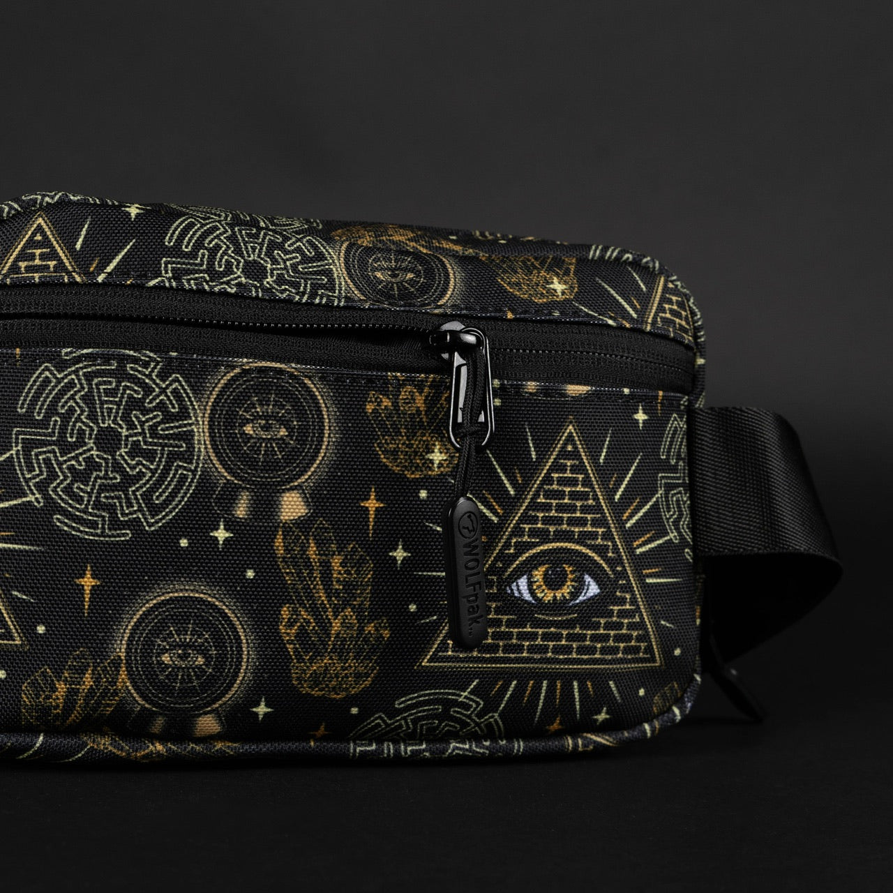 Crossbody Pack Illuminati