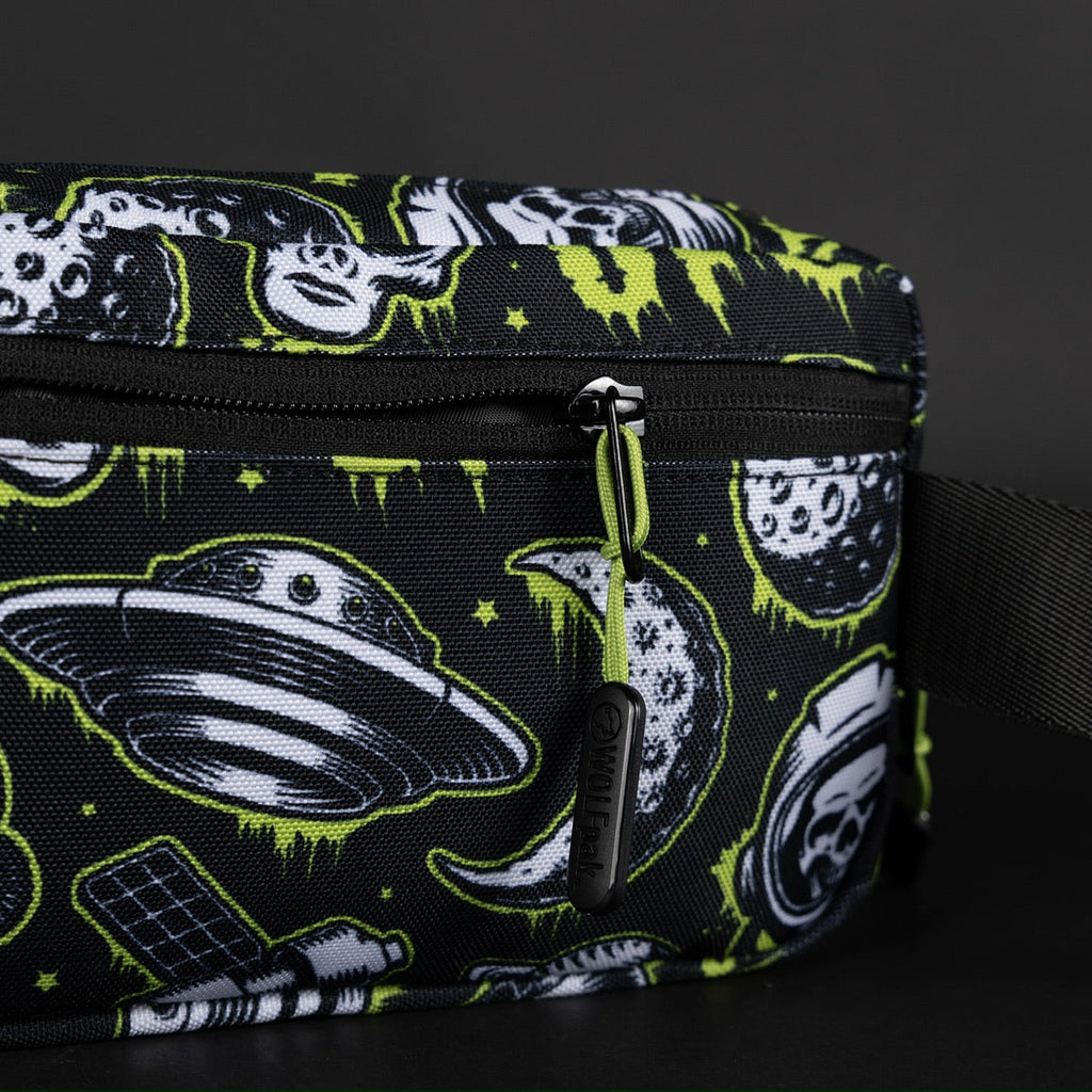 Crossbody Pack Area 51