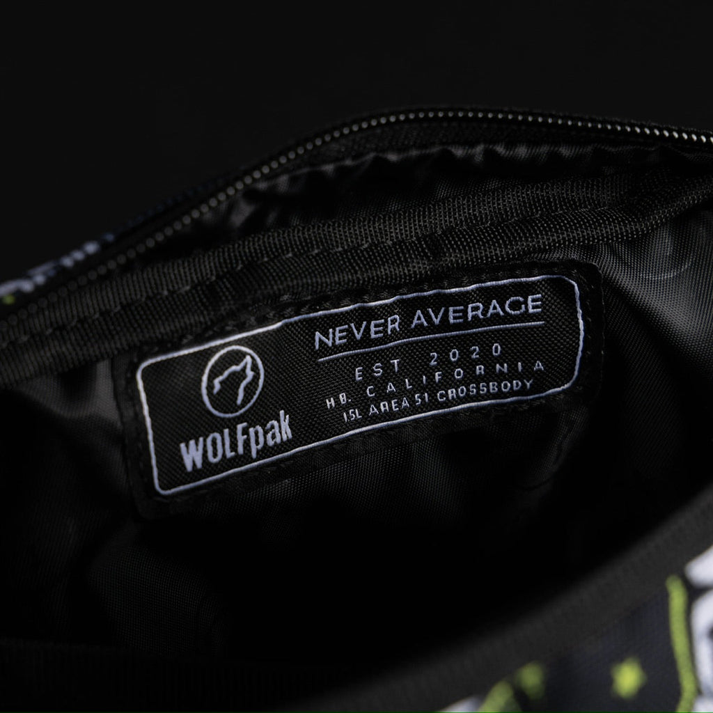 Crossbody Pack Area 51