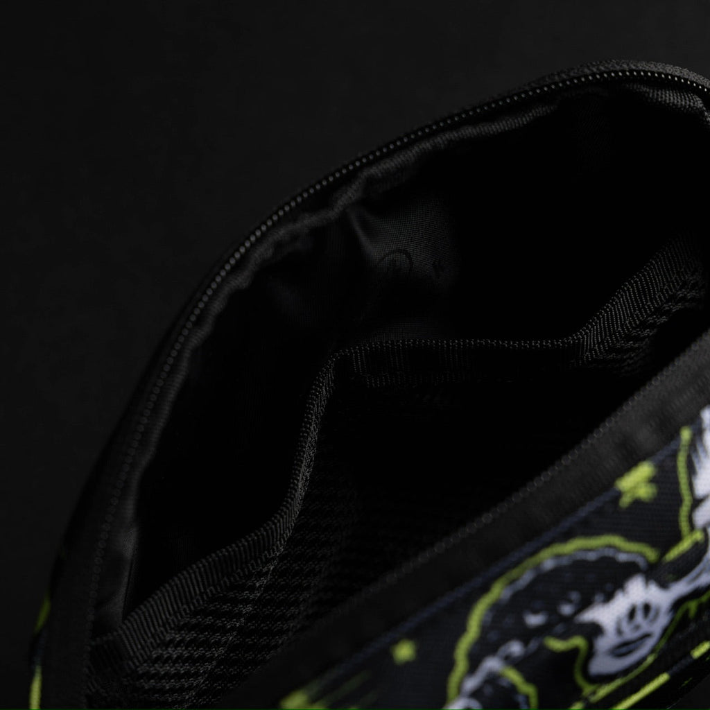 Crossbody Pack Area 51