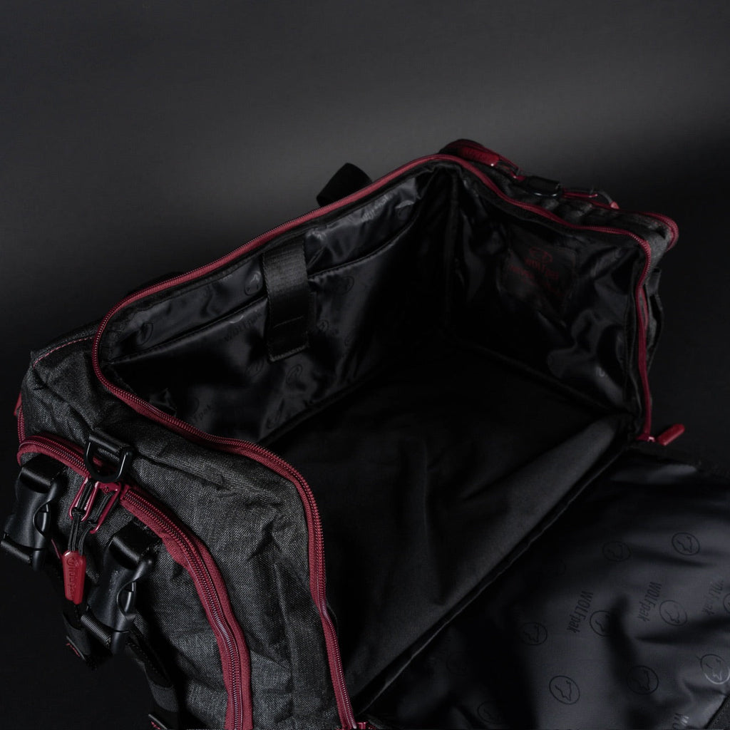 30L Perfect Duffle Bag Black Widow