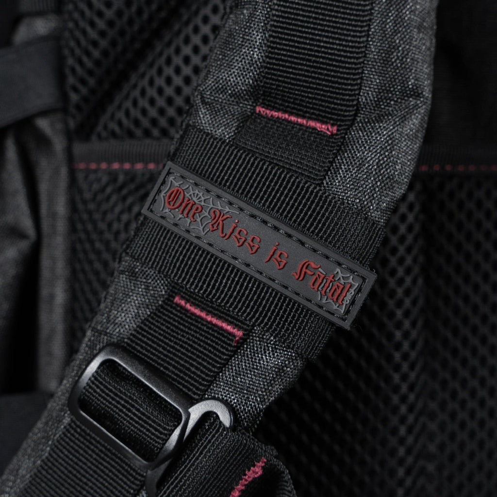 35L Backpack Black Widow