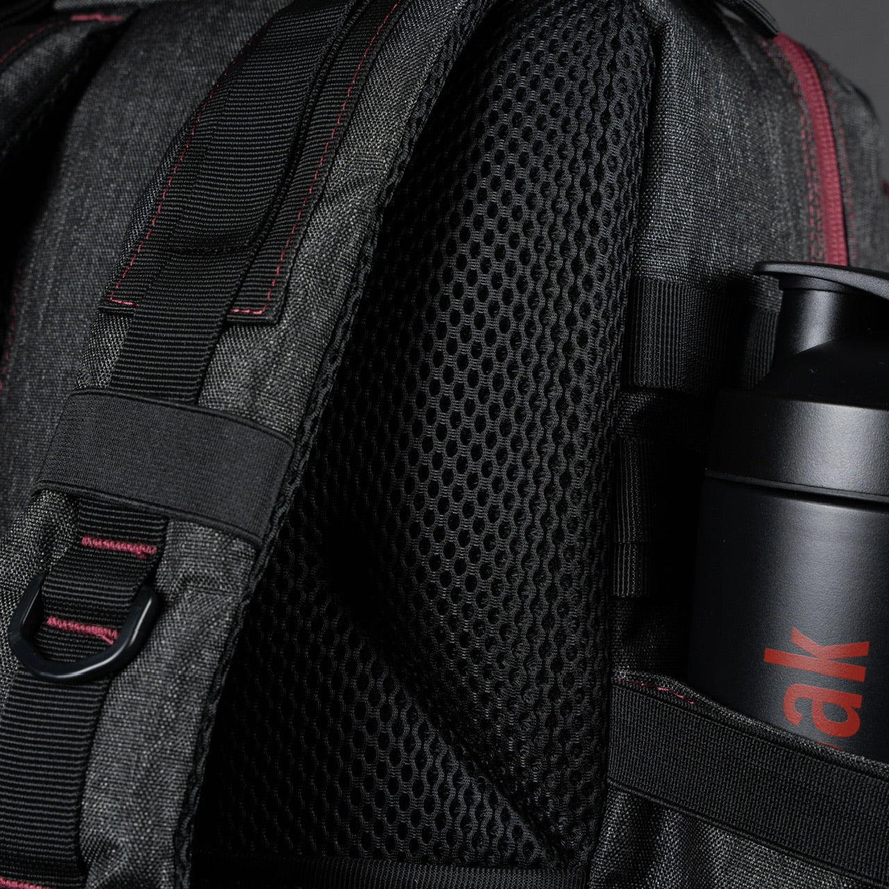 35L Backpack Black Widow