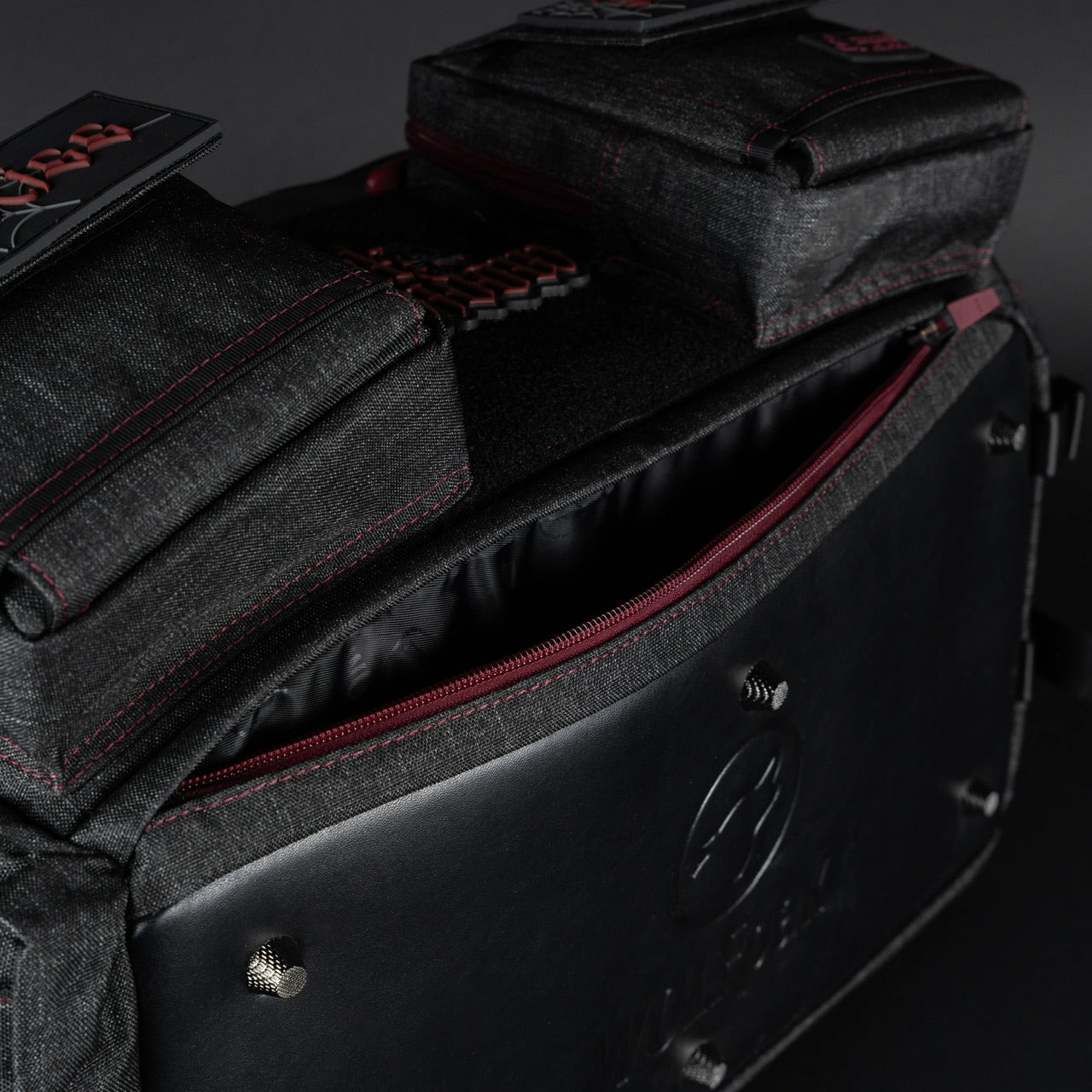 30L Perfect Duffle Bag Black Widow