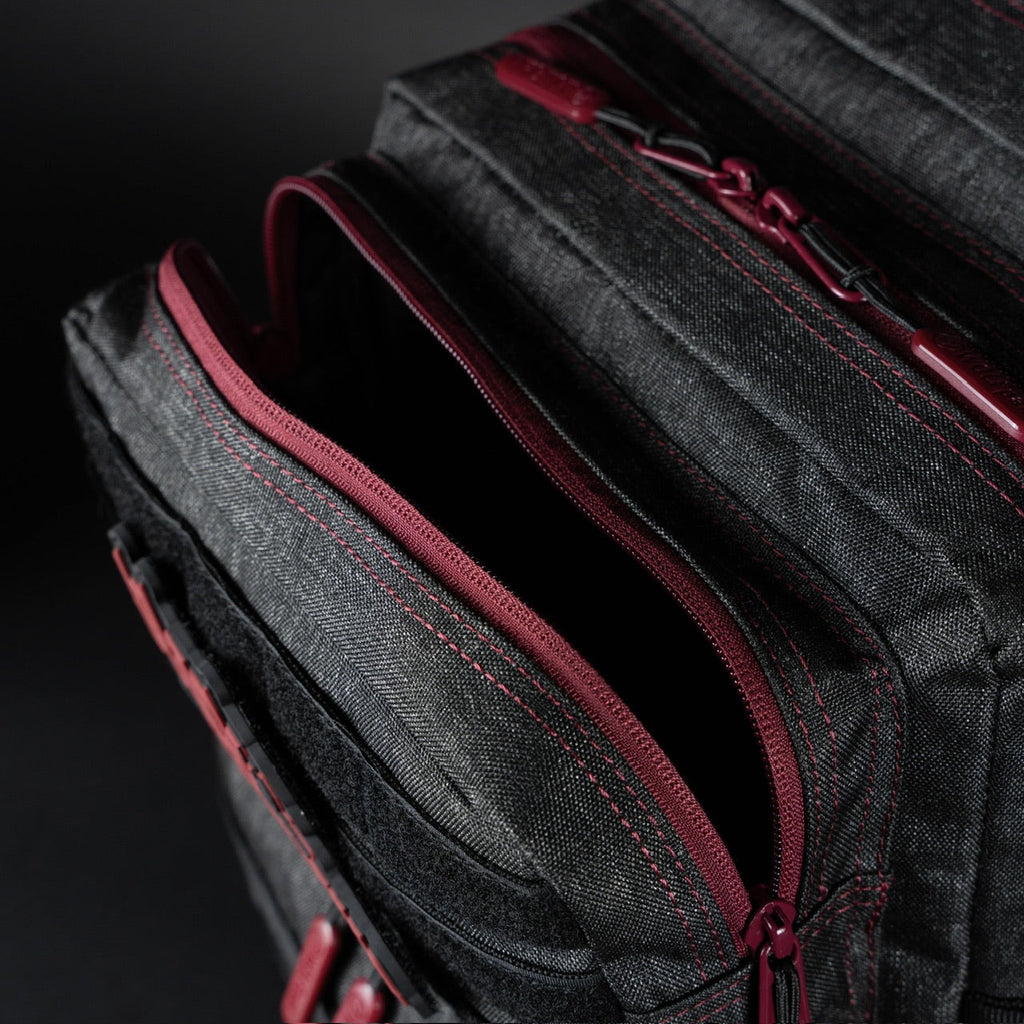 35L Backpack Black Widow